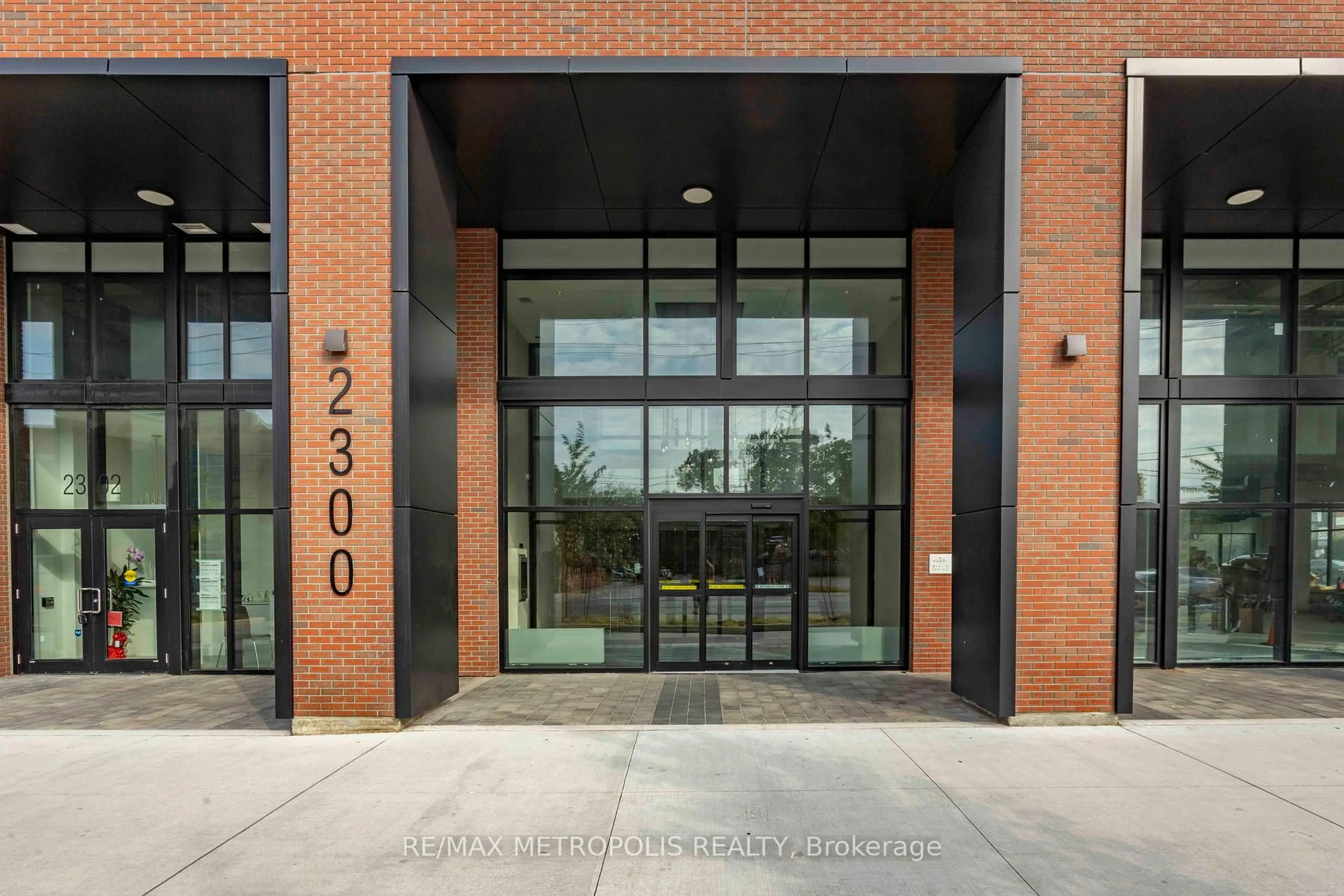 Indoor foyer for 2300 St Clair Ave #307, Toronto Ontario M6N 0B3