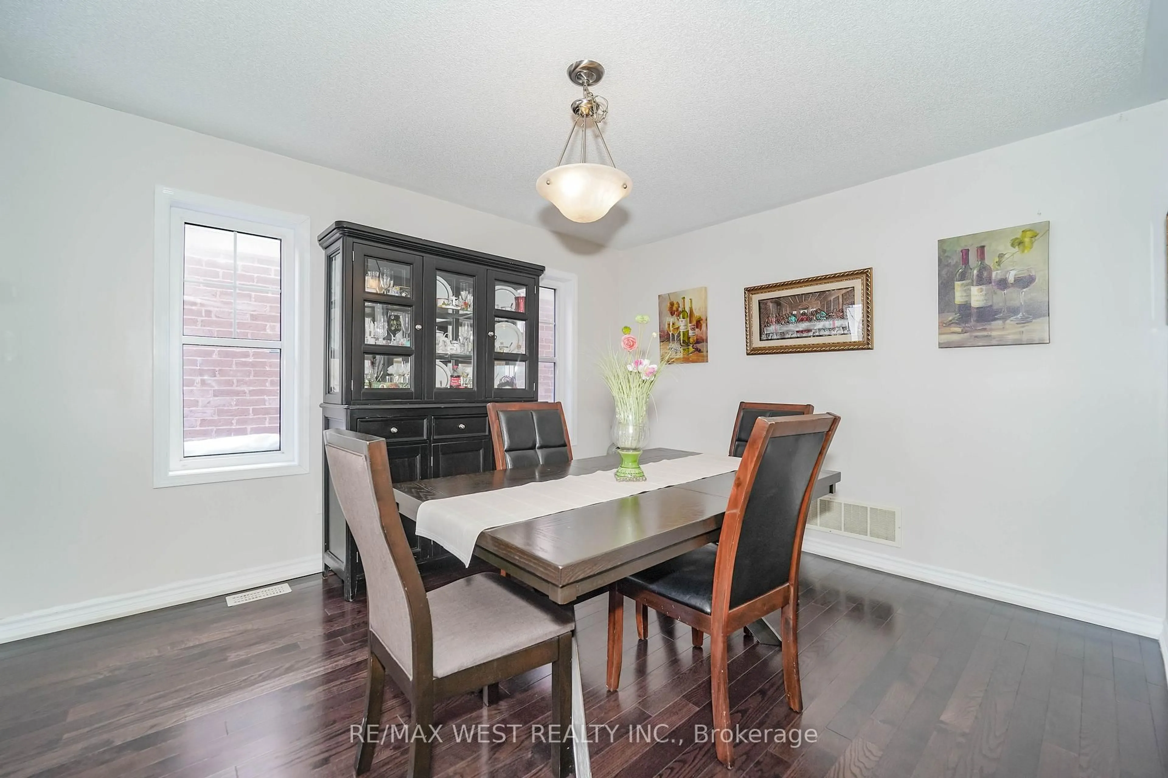 Dining room, unknown for 110 Tysonville Circ, Brampton Ontario L7A 0B5