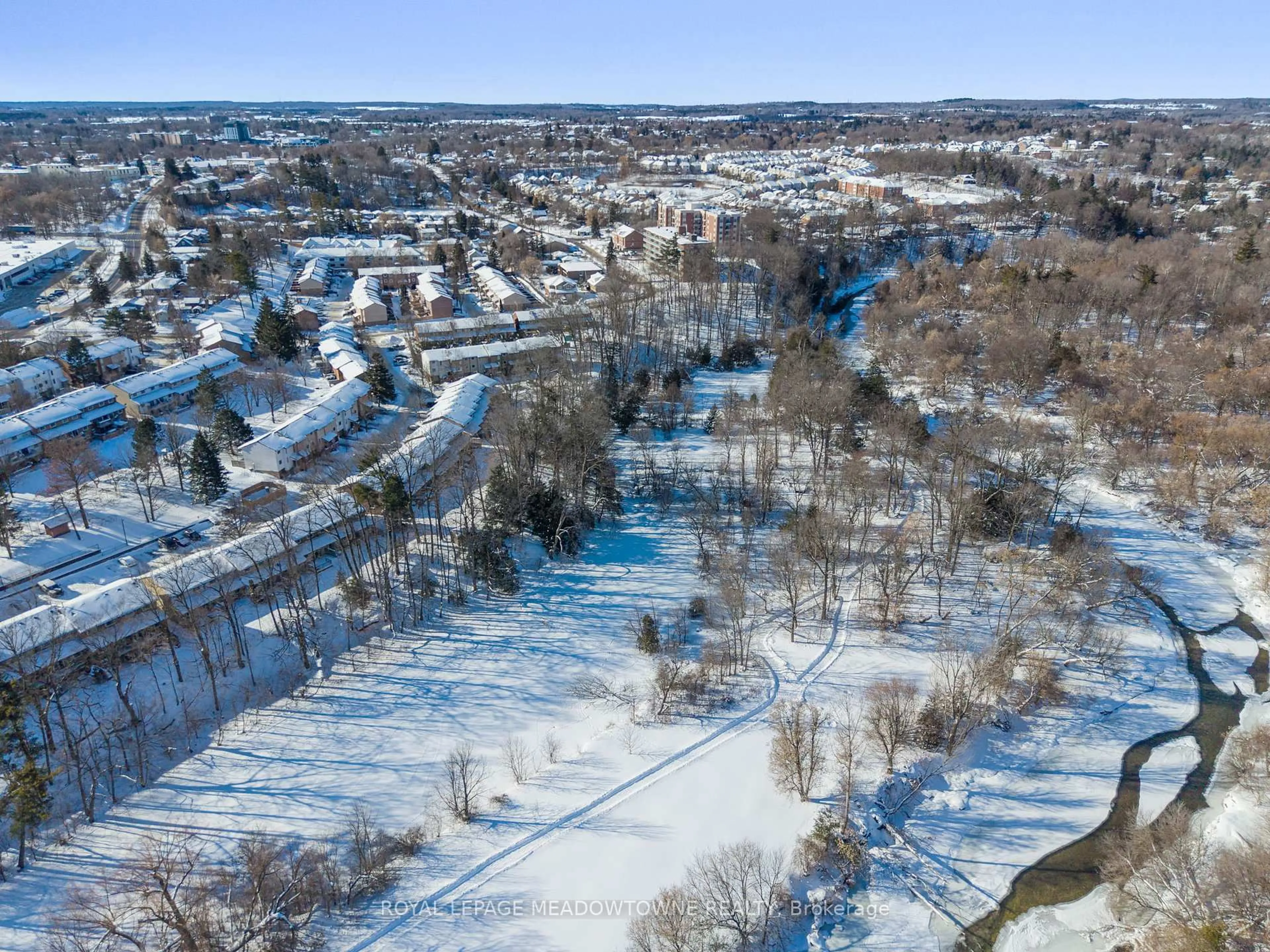 A pic from outside/outdoor area/front of a property/back of a property/a pic from drone, unknown for 51 Lynden Circ, Halton Hills Ontario L7G 4Y7