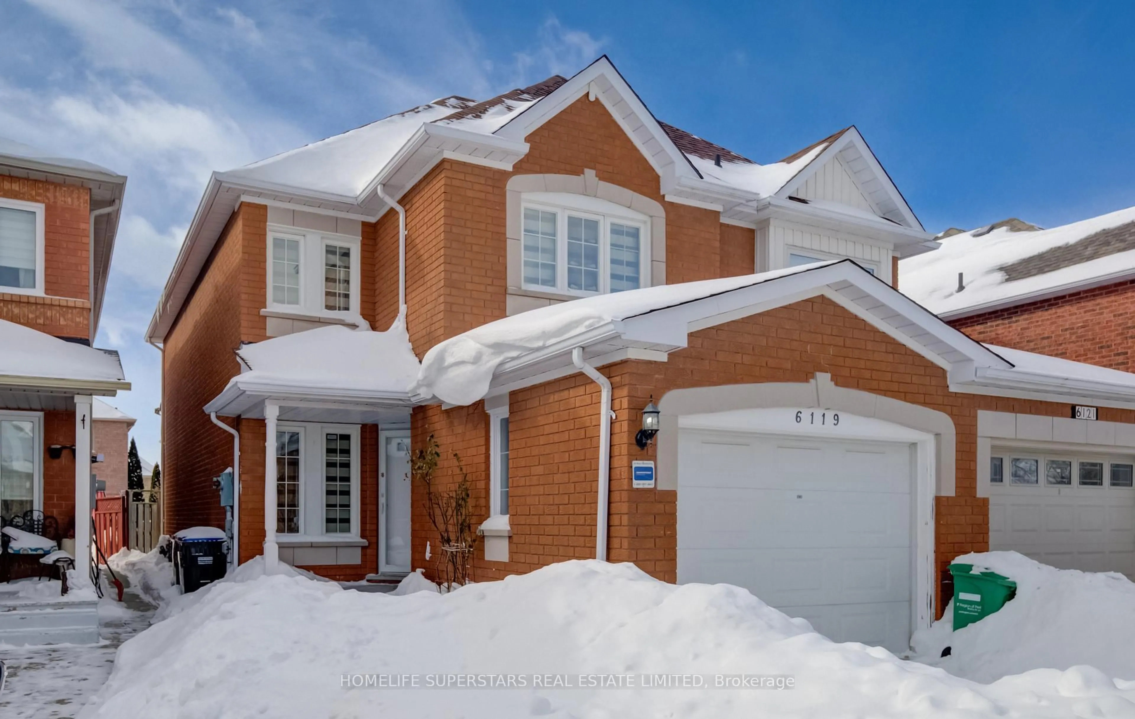 Home with brick exterior material, street for 6119 Clover Ridge Cres, Mississauga Ontario L5N 7B2