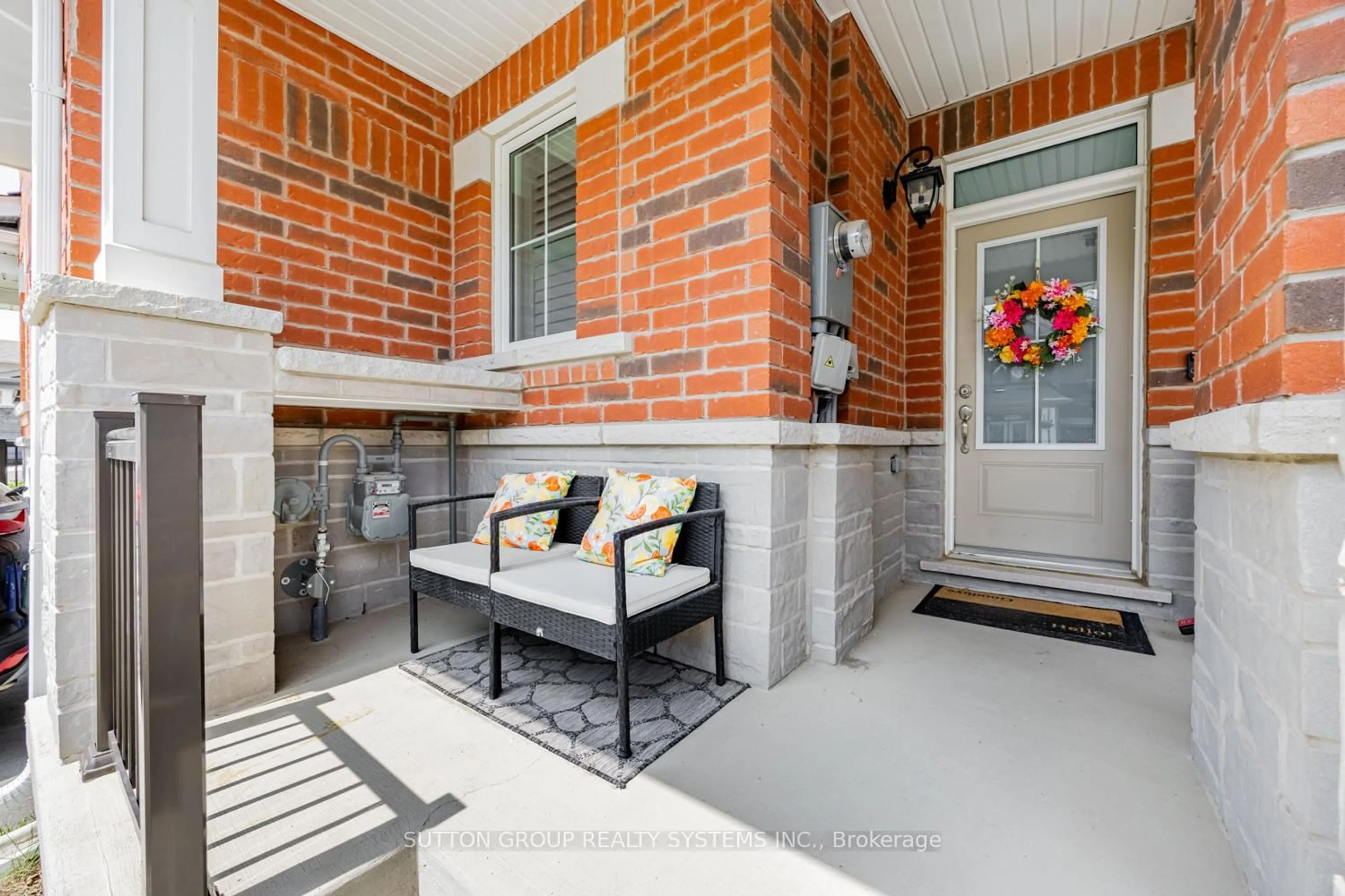 Patio, street for 966 Cherry Crt, Milton Ontario L9E 1P8