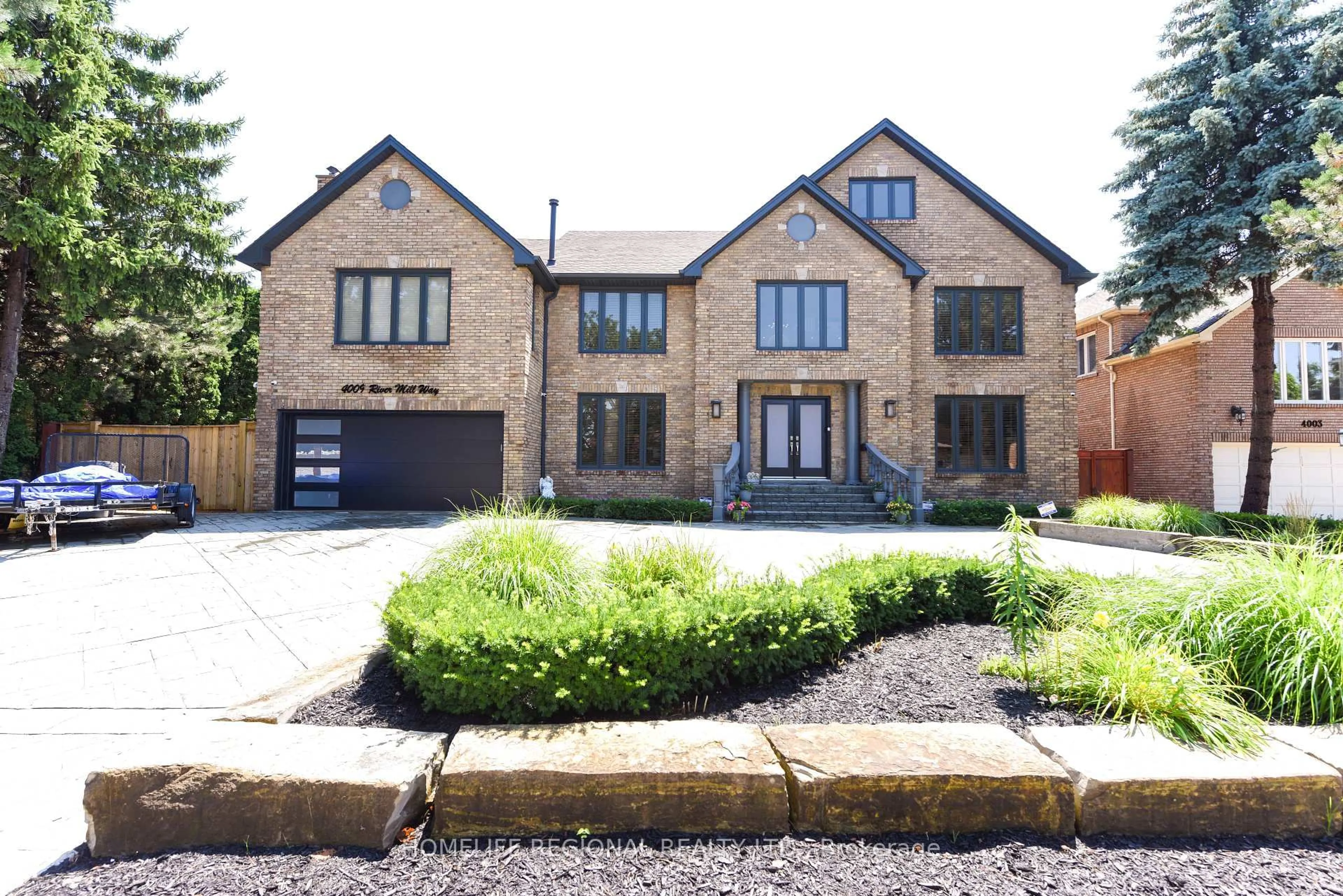 Home with brick exterior material, street for 4009 River Mill Way, Mississauga Ontario L4W 4C1