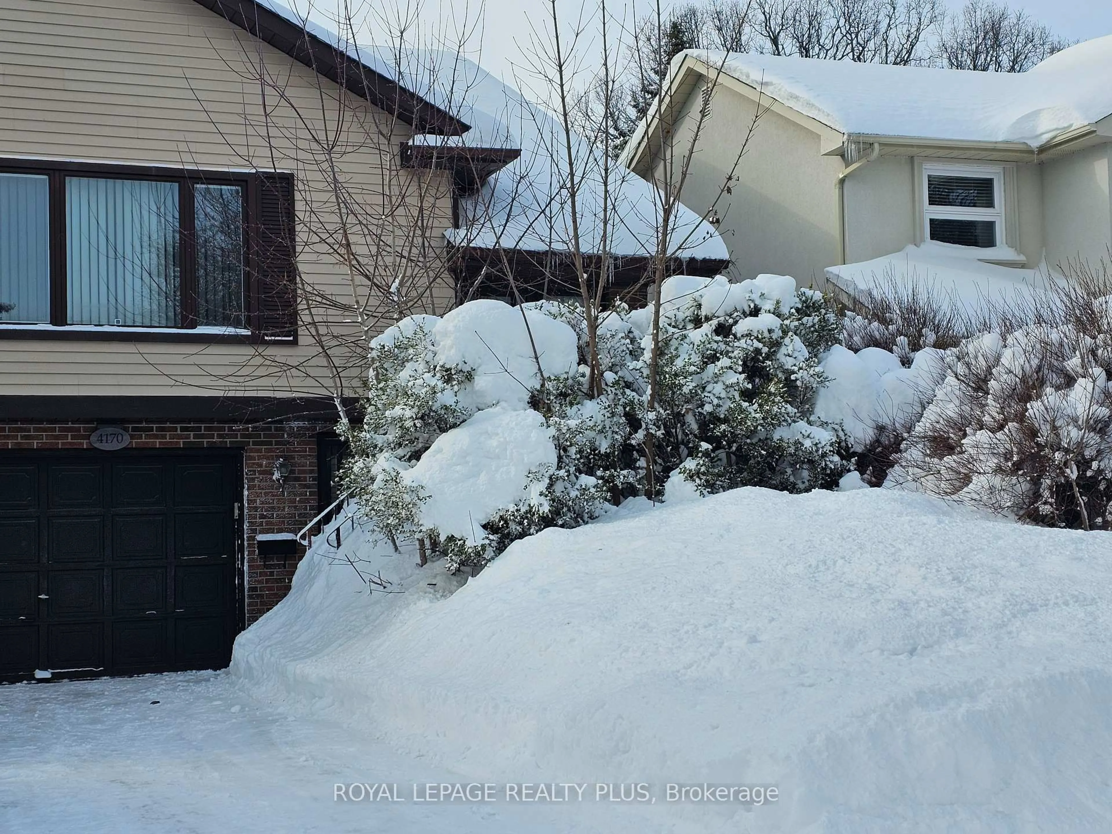 Unknown for 4170 Treetop Cres, Mississauga Ontario L5L 2L9