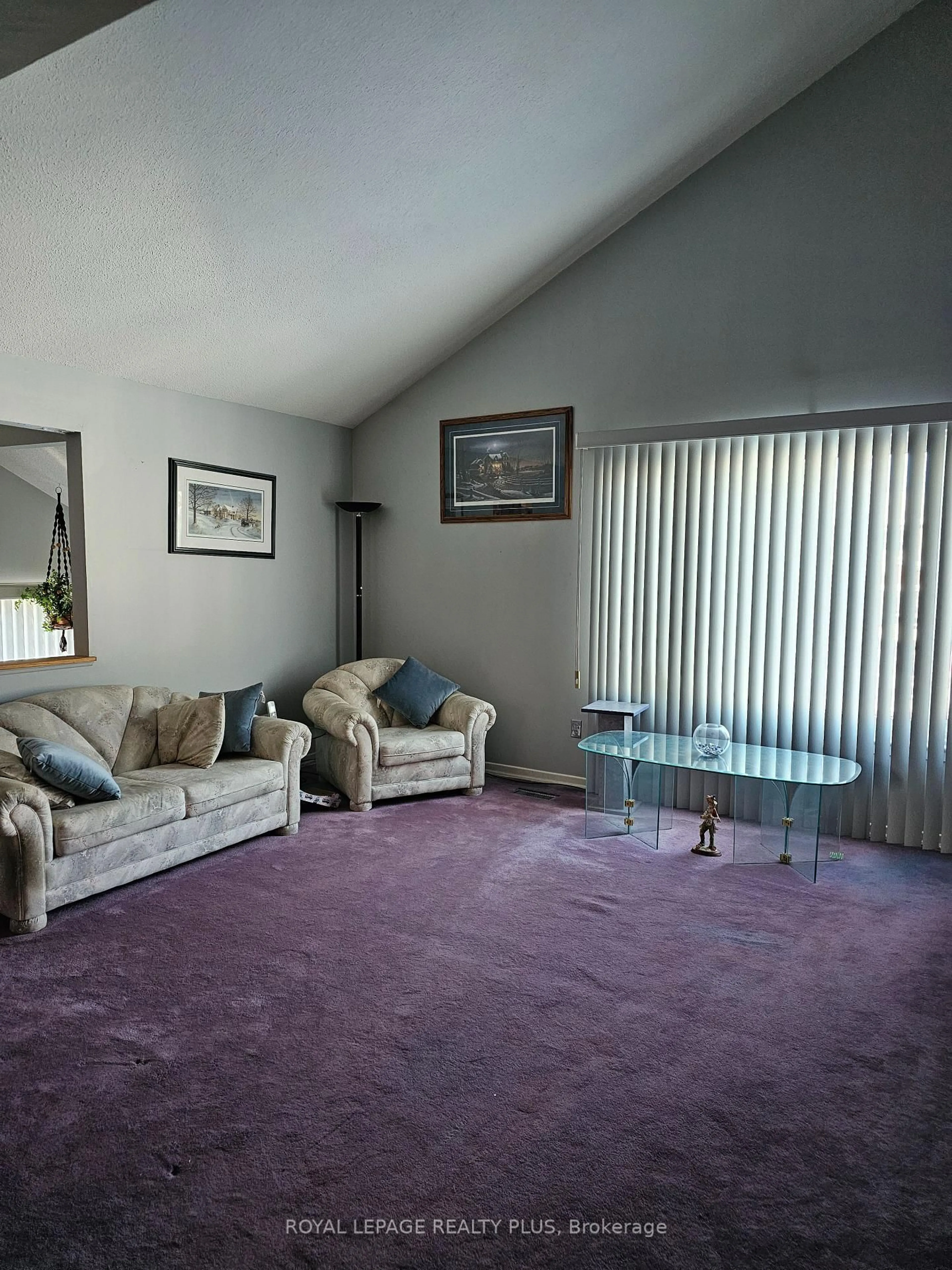 A pic of a room for 4170 Treetop Cres, Mississauga Ontario L5L 2L9