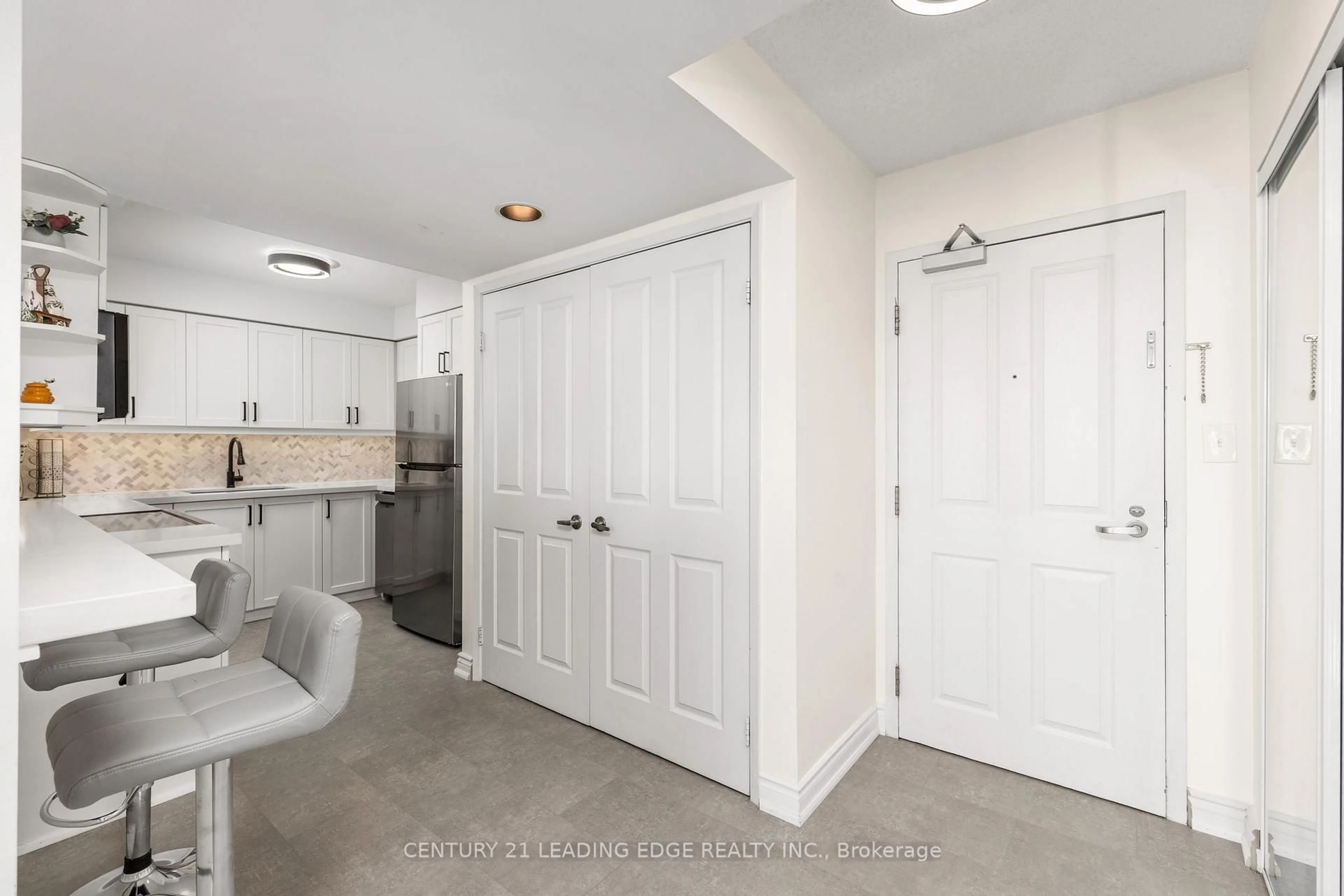 Laundry room for 2199 Sixth Line #206, Oakville Ontario L6H 5V3