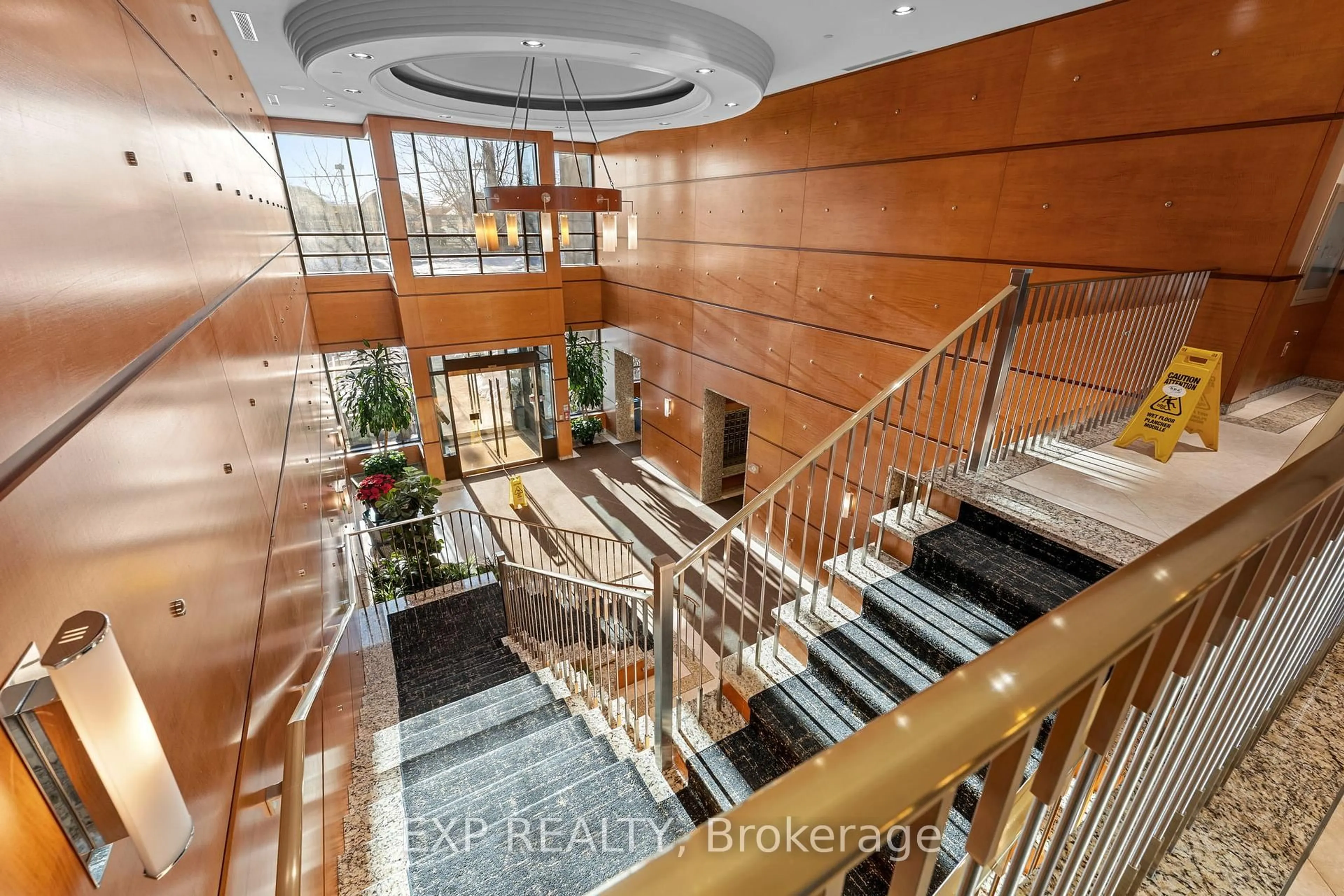 Indoor foyer for 35 Viking Lane #436, Toronto Ontario M9B 0A2