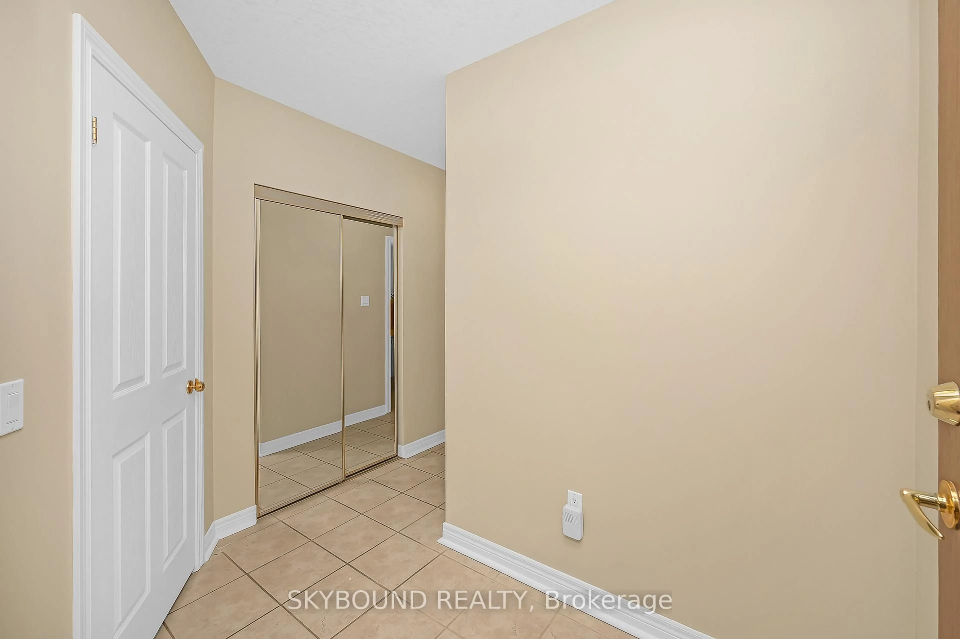 Unknown for 1998 Ironstone Dr #505, Burlington Ontario L7L 7P7