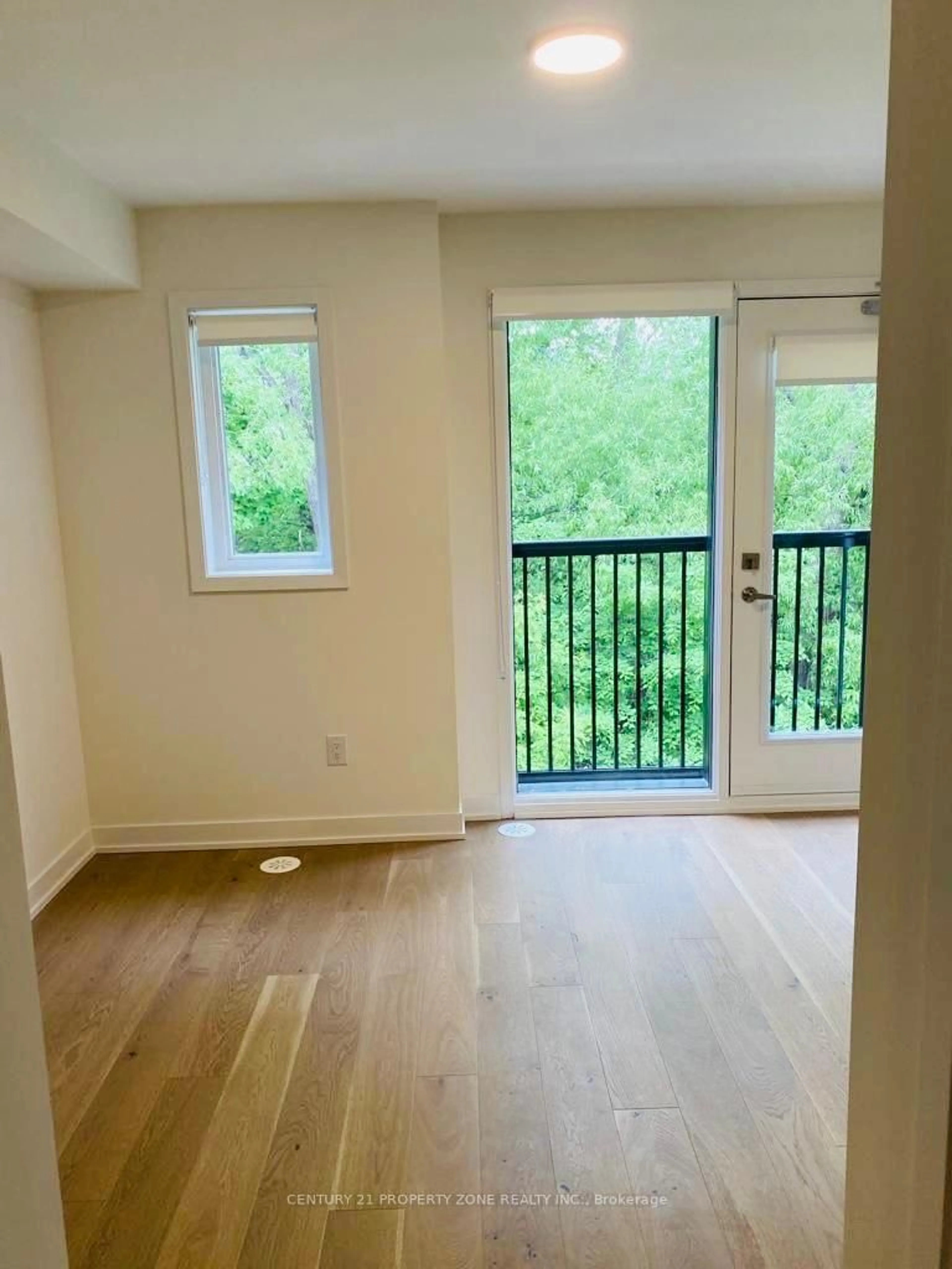 A pic of a room for 110 Canon Jackson Dr #102, Toronto Ontario M6M 0C1