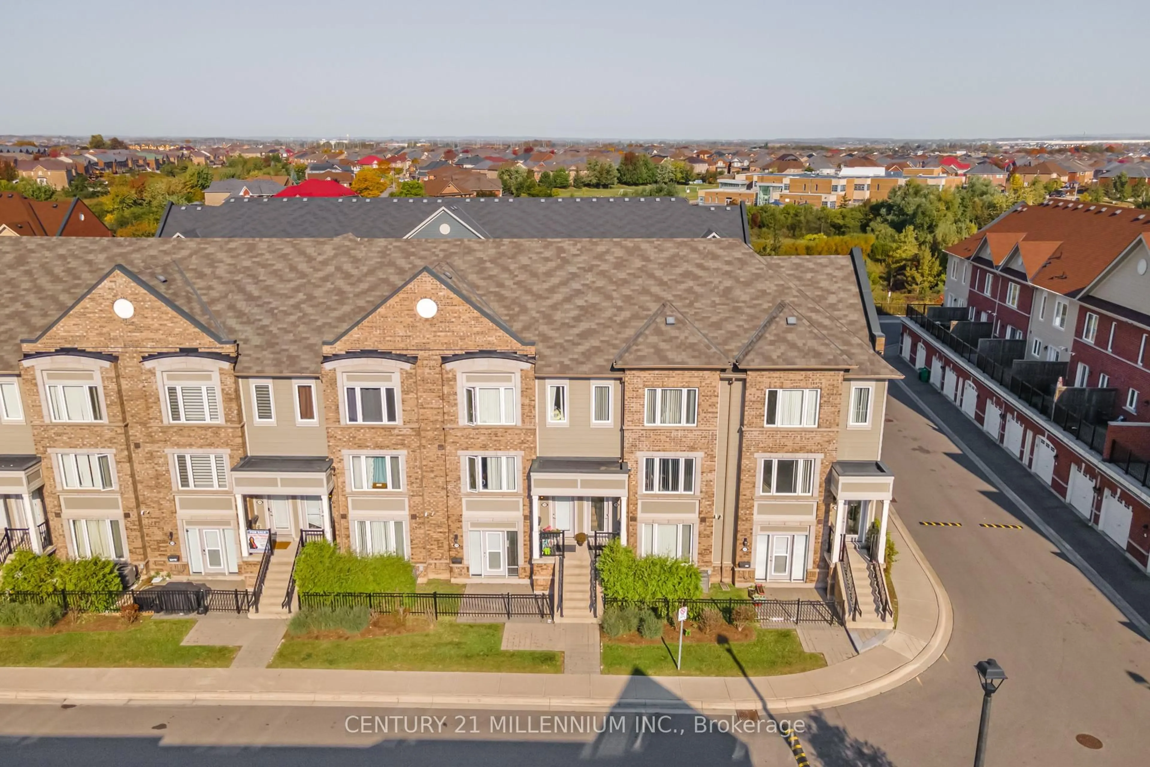 A pic from outside/outdoor area/front of a property/back of a property/a pic from drone, unknown for 250 Sunny Meadow Blvd #244, Brampton Ontario L6R 3Y7