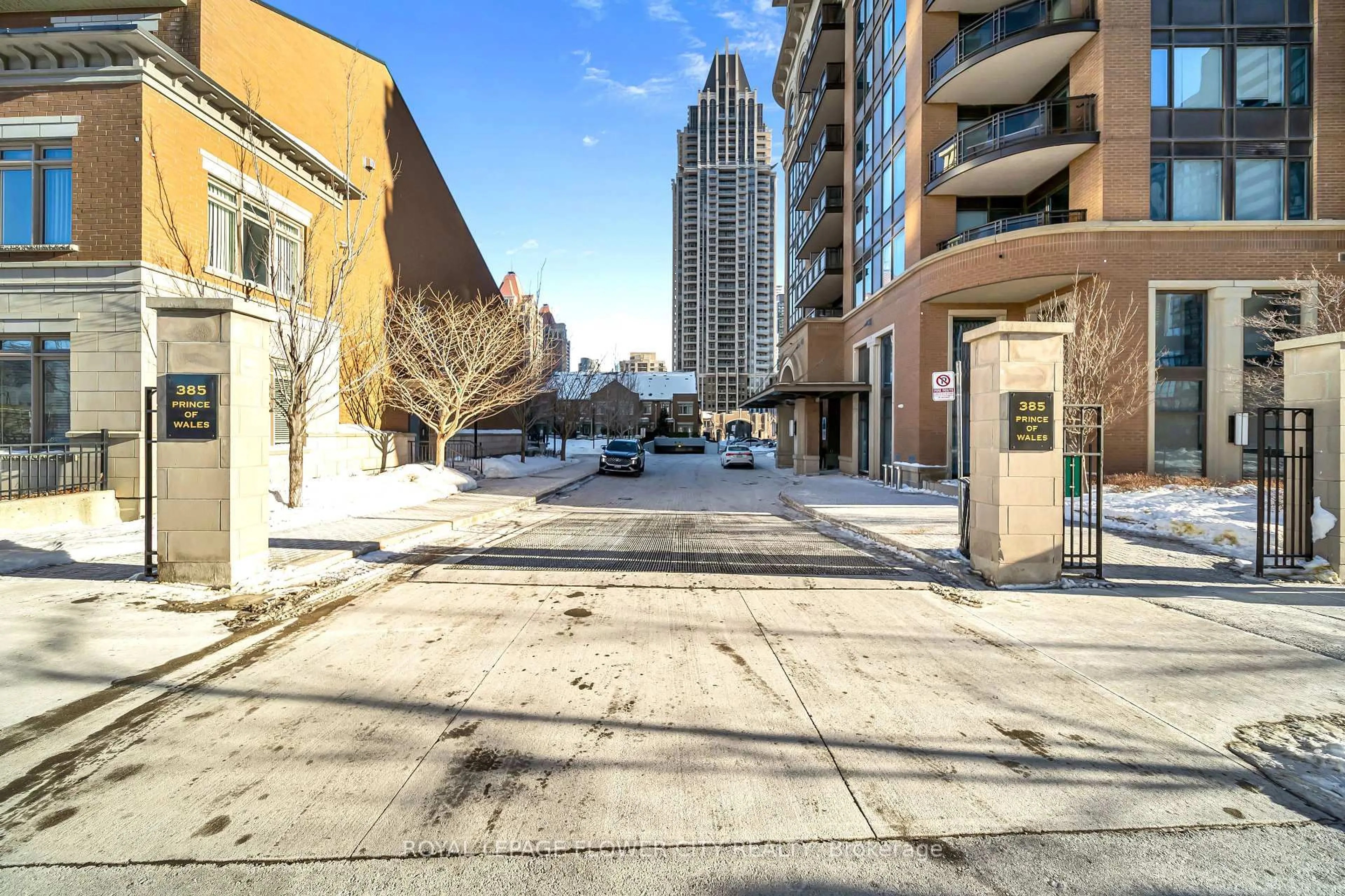 Patio, street for 385 Prince of Wales Dr Dr #909, Mississauga Ontario L5B 0C6