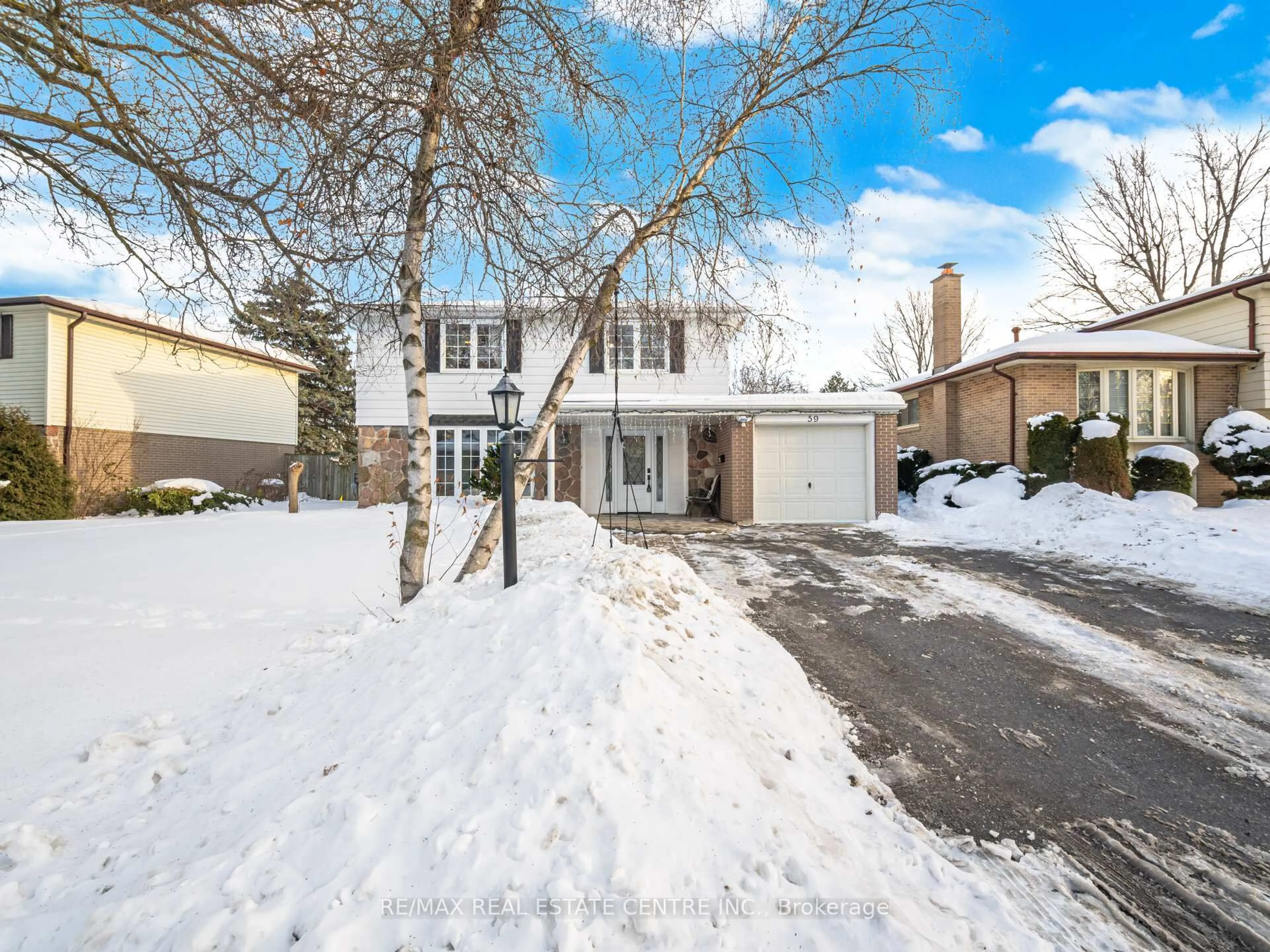 Unknown for 59 Roberts Cres, Brampton Ontario L6W 1G9