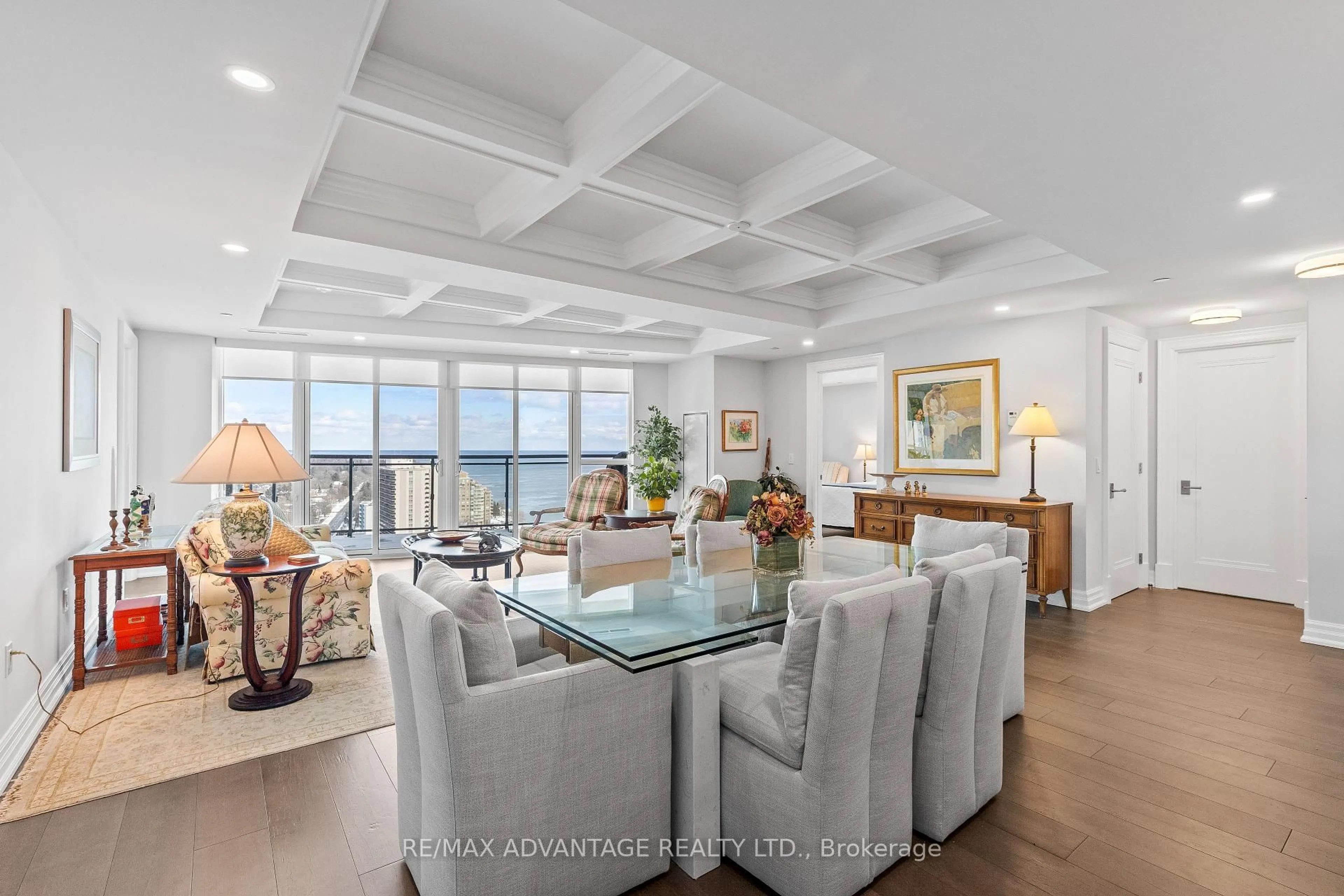 Dining room, unknown for 2060 Lakeshore Rd #1902, Burlington Ontario L7R 0G2