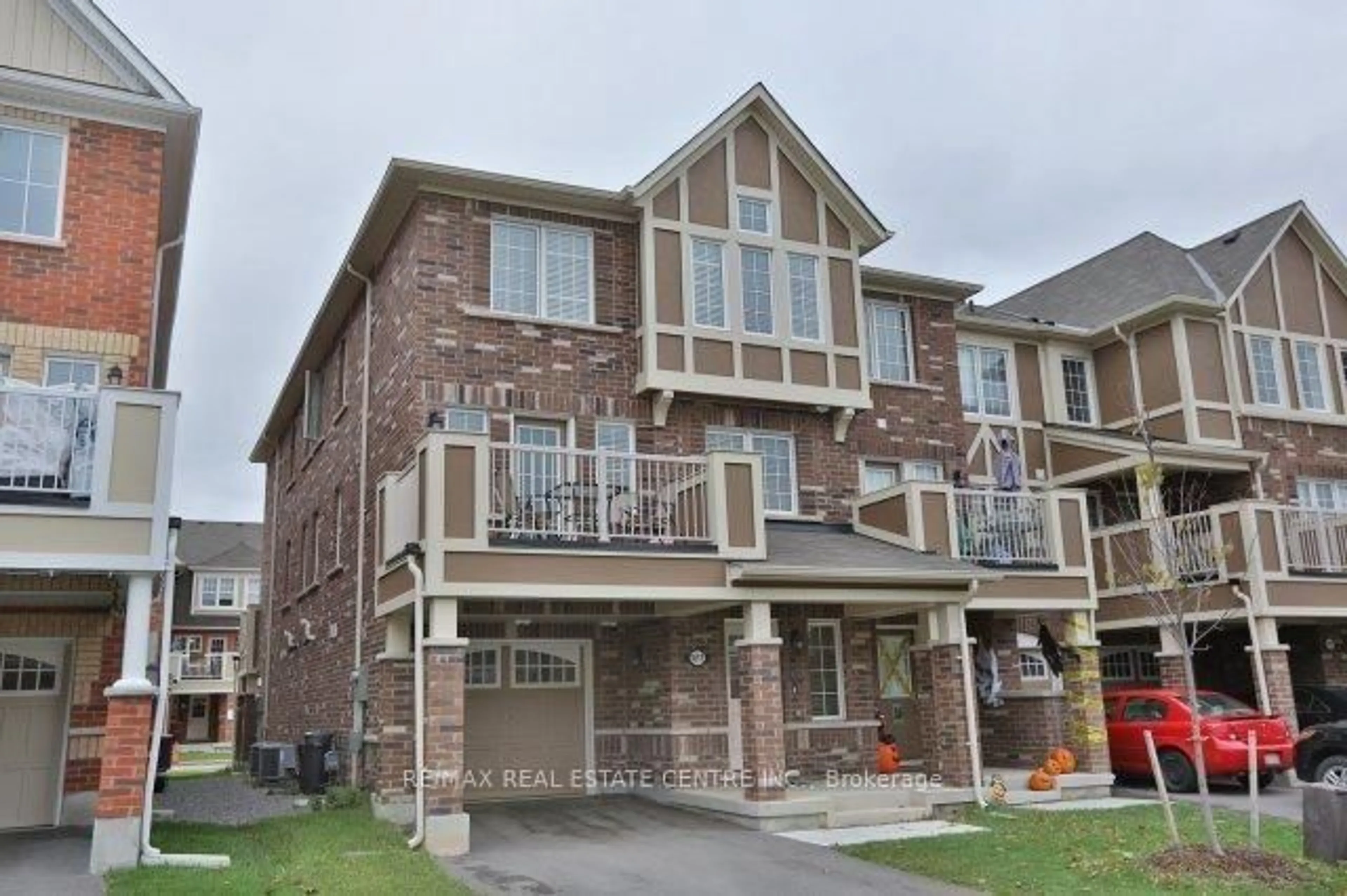 Home with brick exterior material, unknown for 1617 Gainer Cres, Milton Ontario L9T 8X9