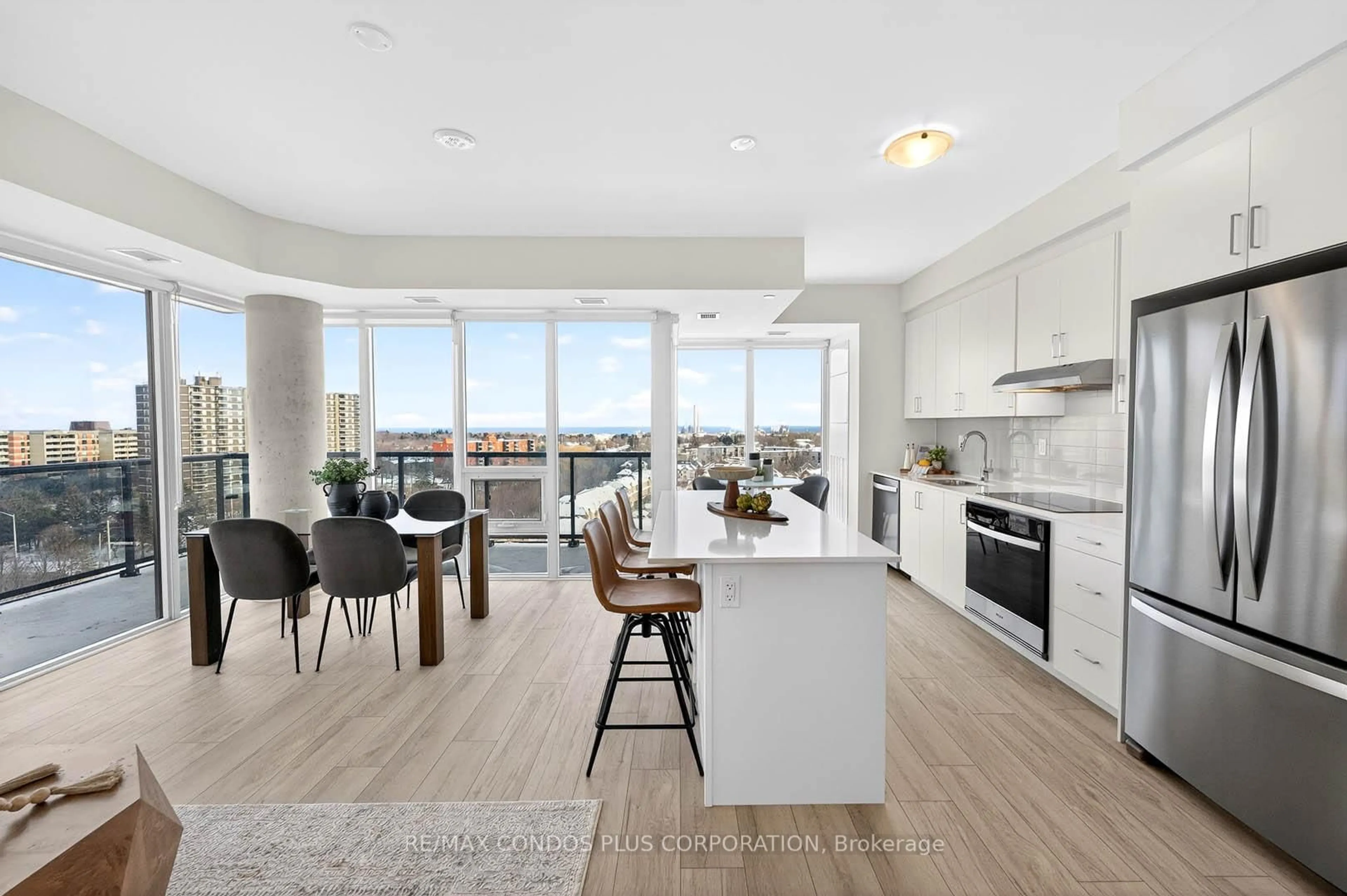 Open concept kitchen, unknown for 1035 Southdown Rd #1104, Mississauga Ontario L5J 0A3