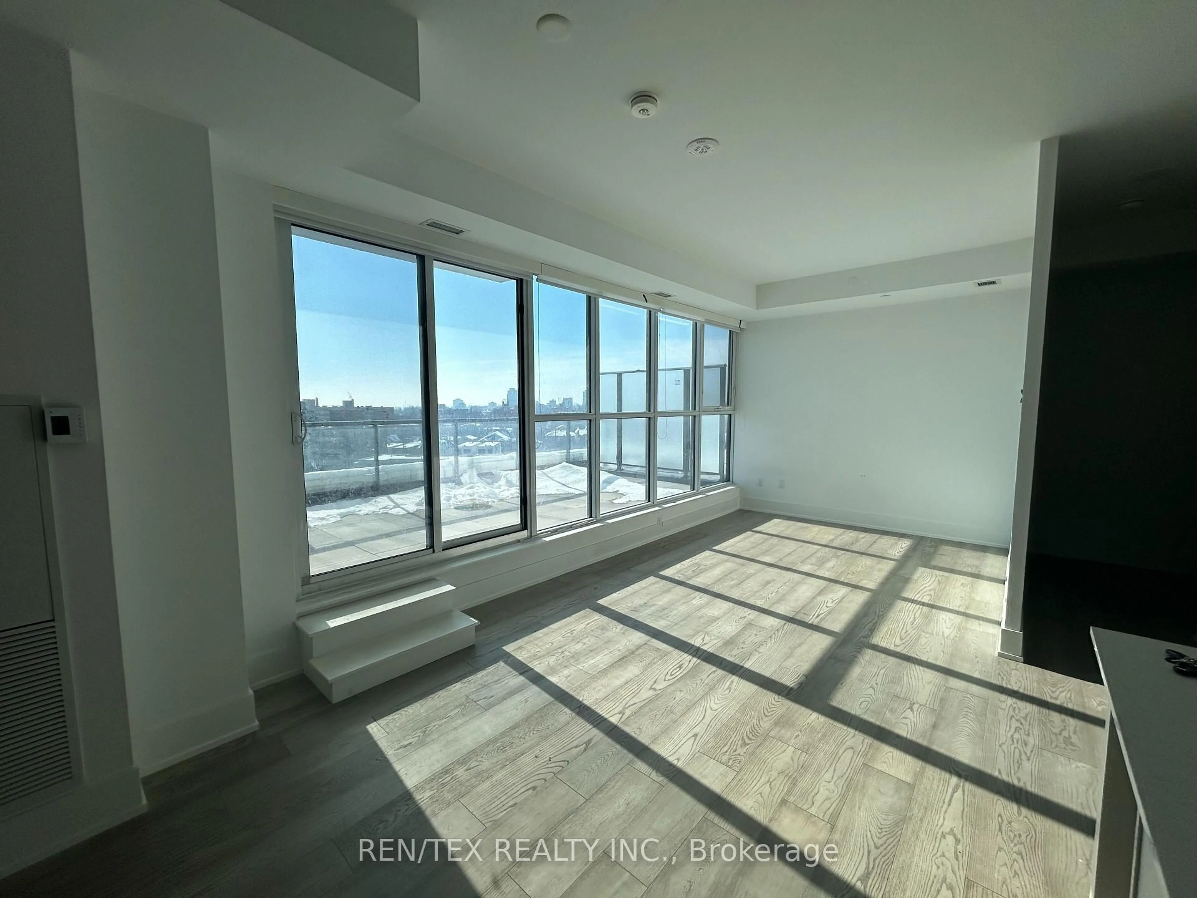 Unknown for 1063 Douglas Mccurdy Common #706, Mississauga Ontario L5G 4B1