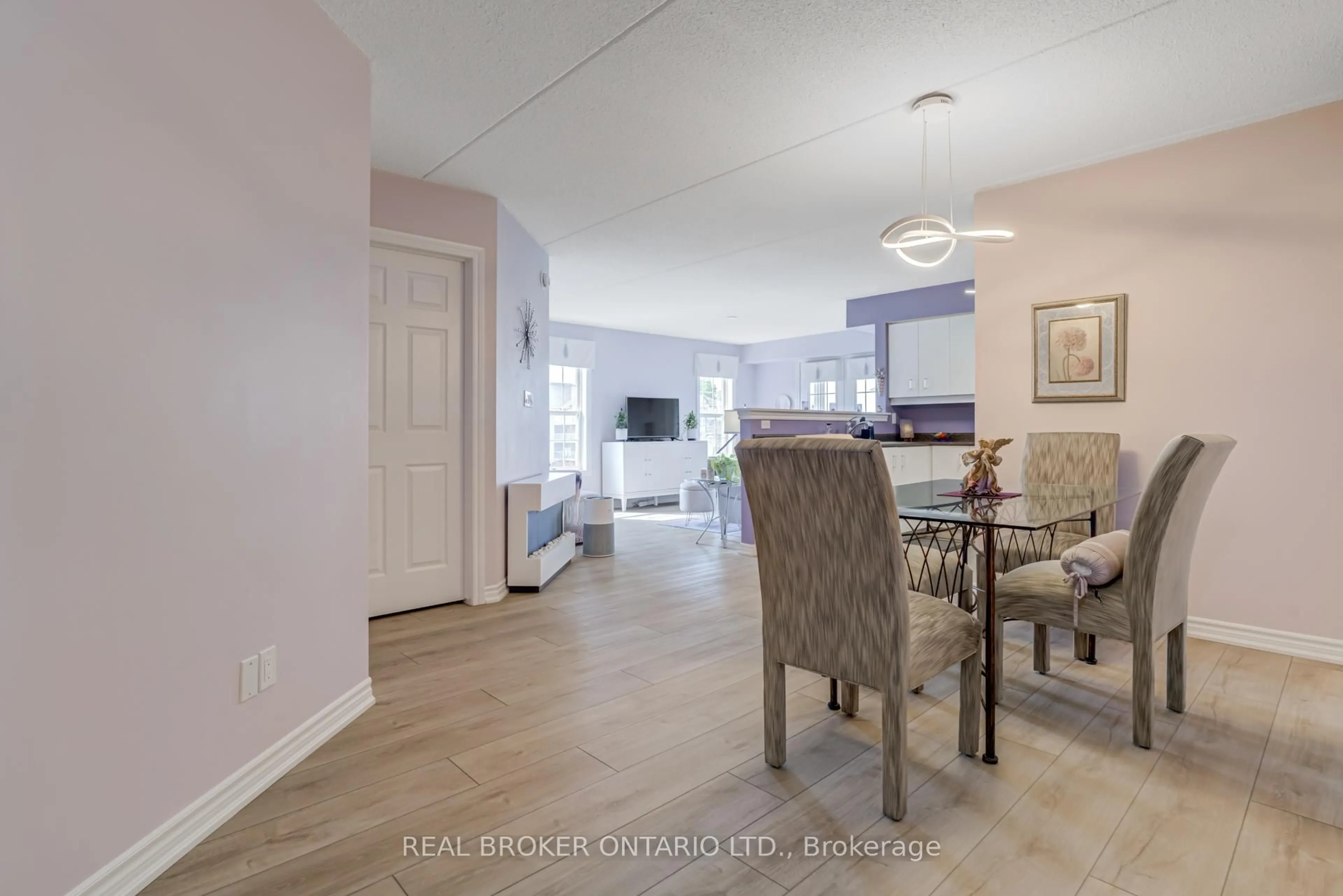 Unknown for 1460 Bishops Gate #313, Oakville Ontario L6M 4N5