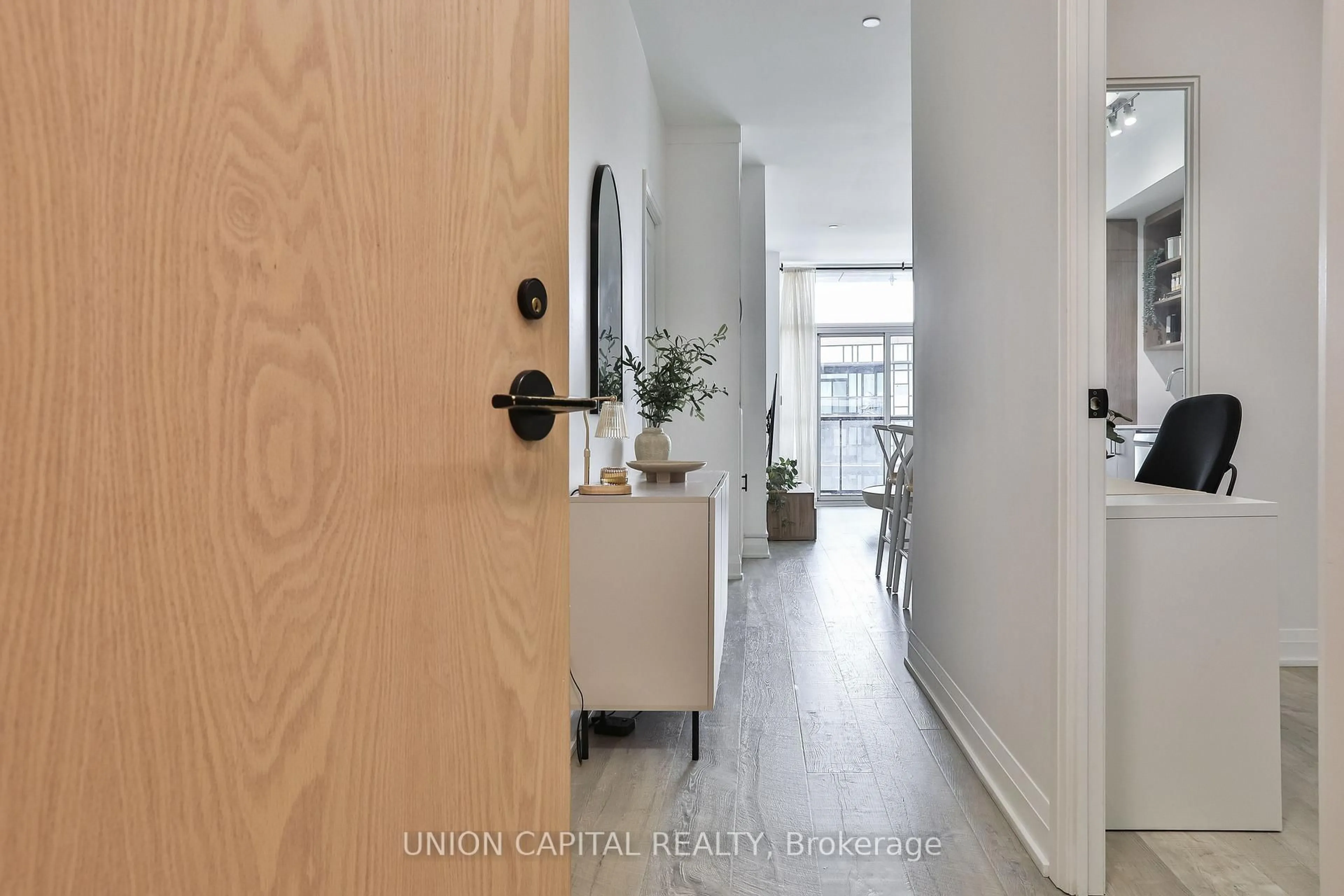 Indoor entryway for 50 George Butchart Dr #303, Toronto Ontario M3K 0C9