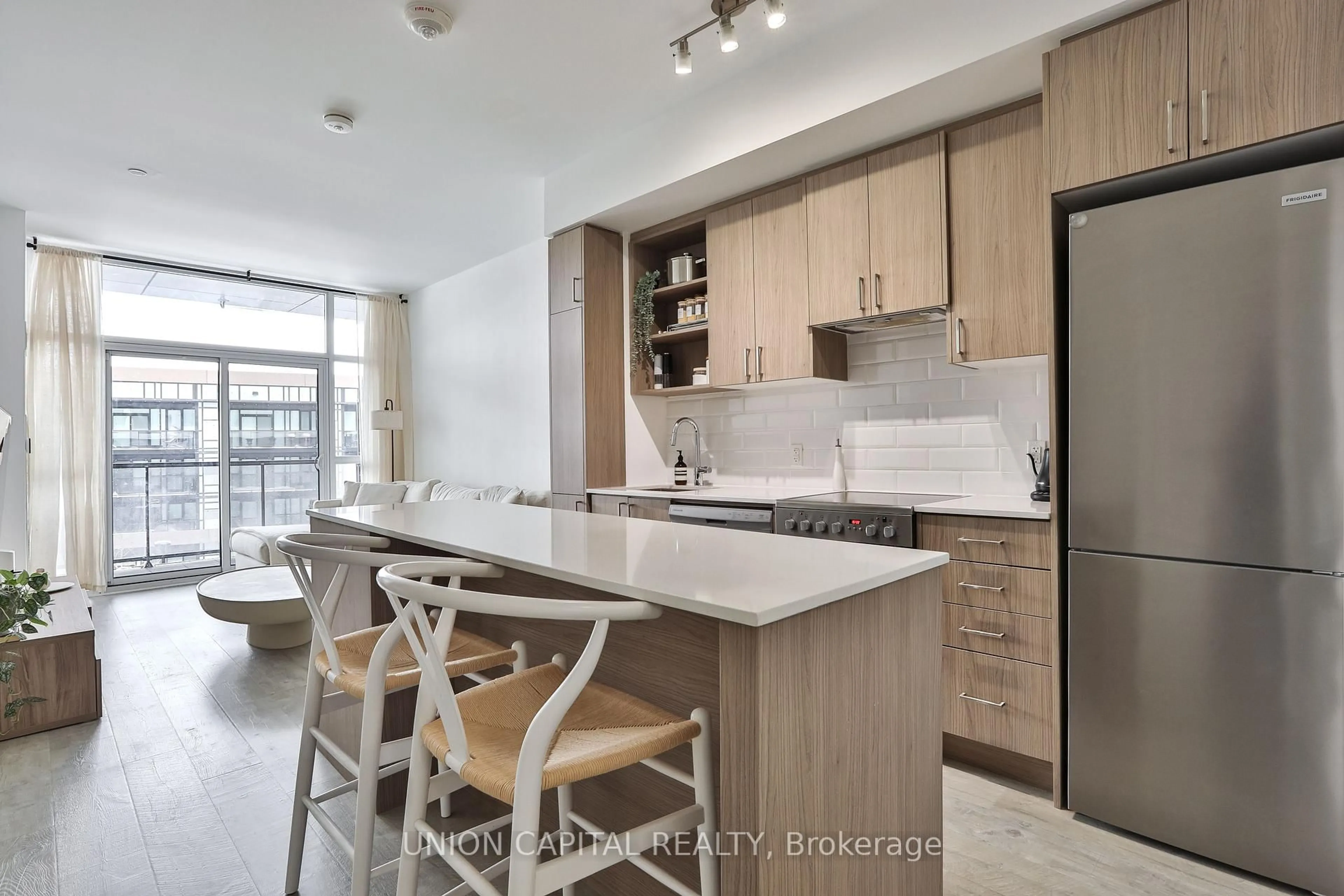 Open concept kitchen, unknown for 50 George Butchart Dr #303, Toronto Ontario M3K 0C9
