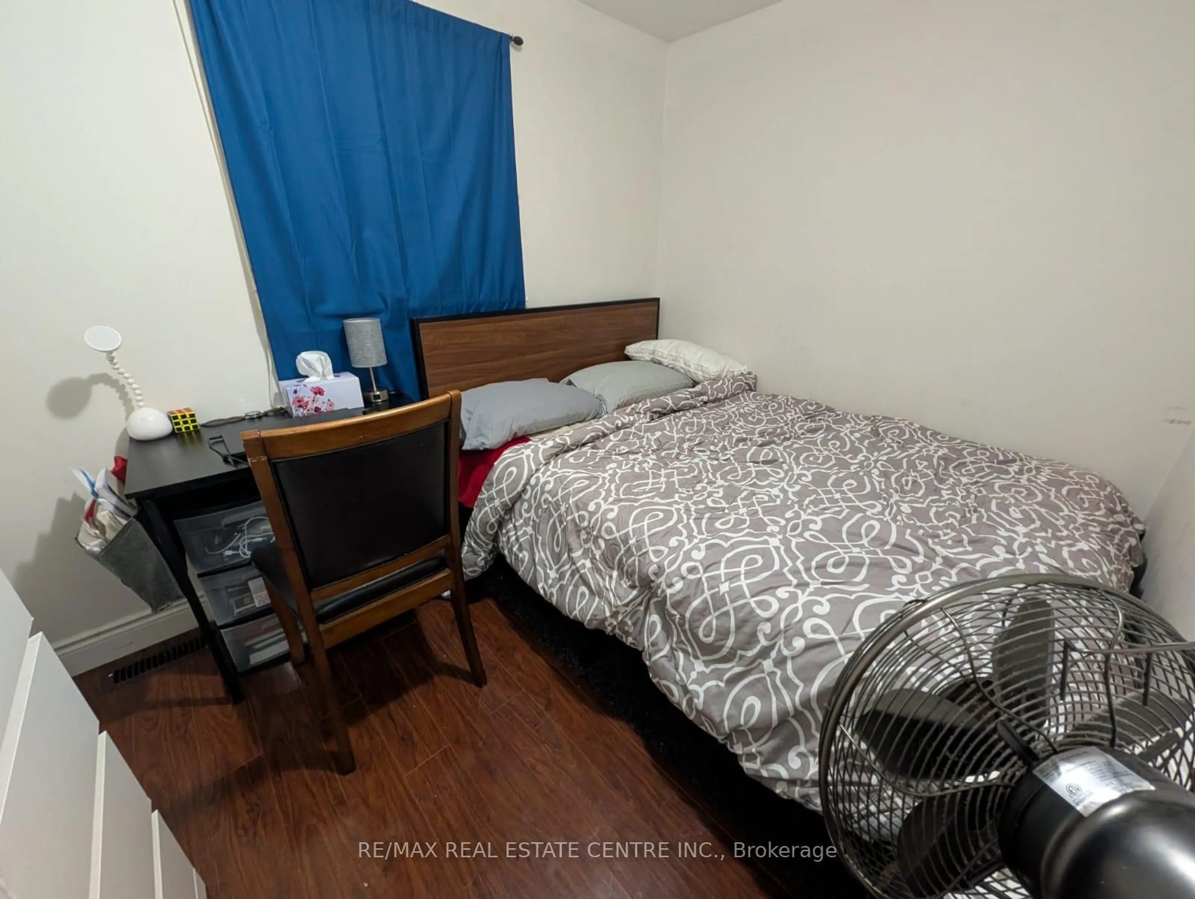 A pic of a room for 62 Flamingo Cres, Brampton Ontario L6T 2G5