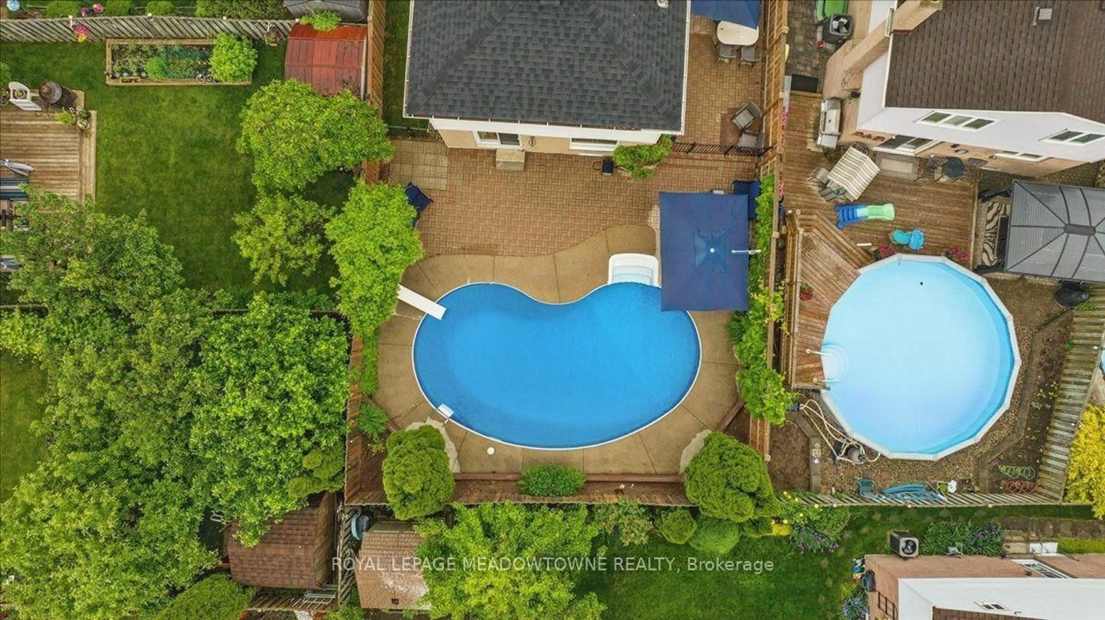 Pool for 6486 Edenwood Dr, Mississauga Ontario L5N 3K1