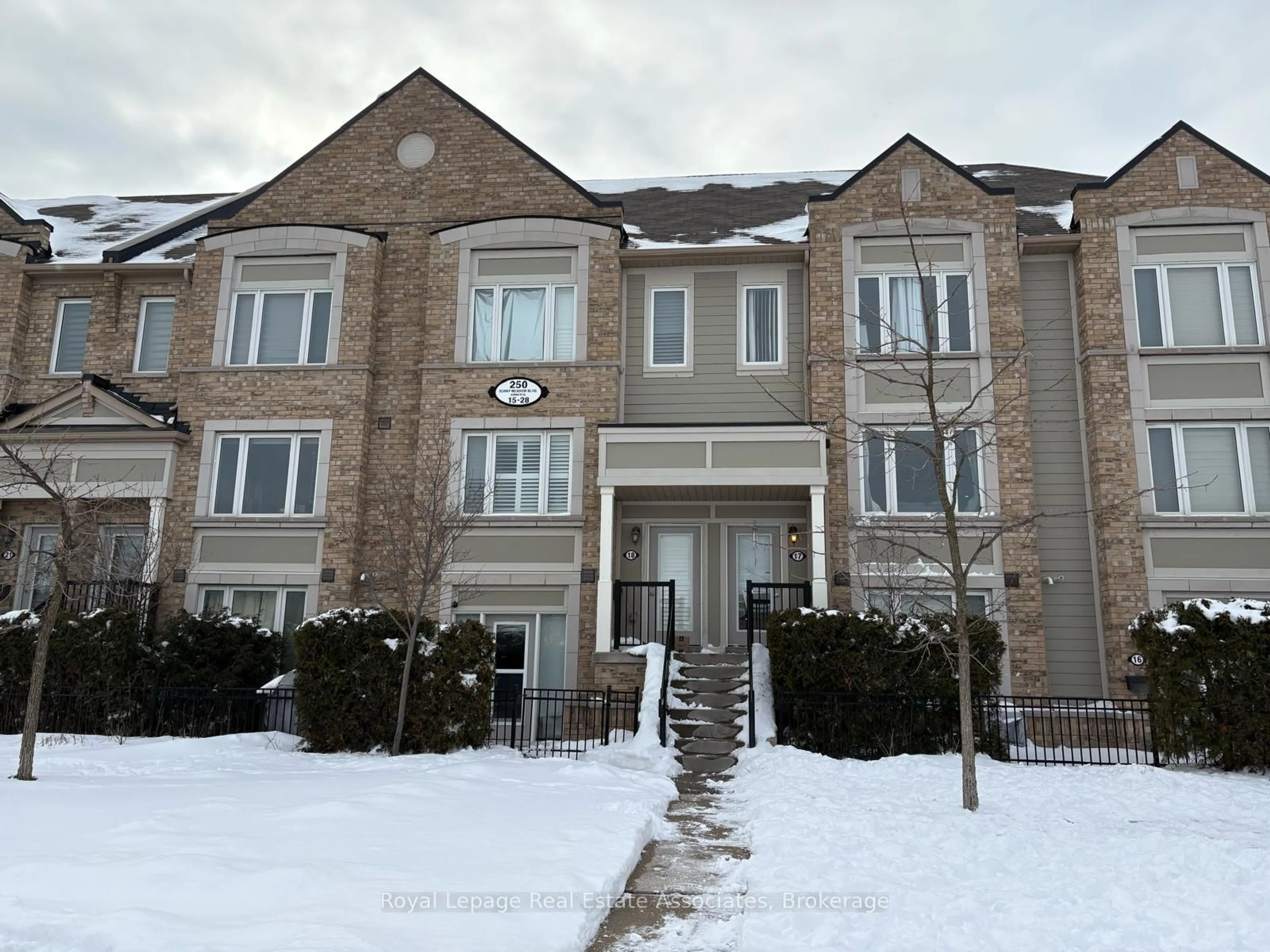 Unknown for 250 Sunny Meadow Blvd #19, Brampton Ontario L6R 3Y6