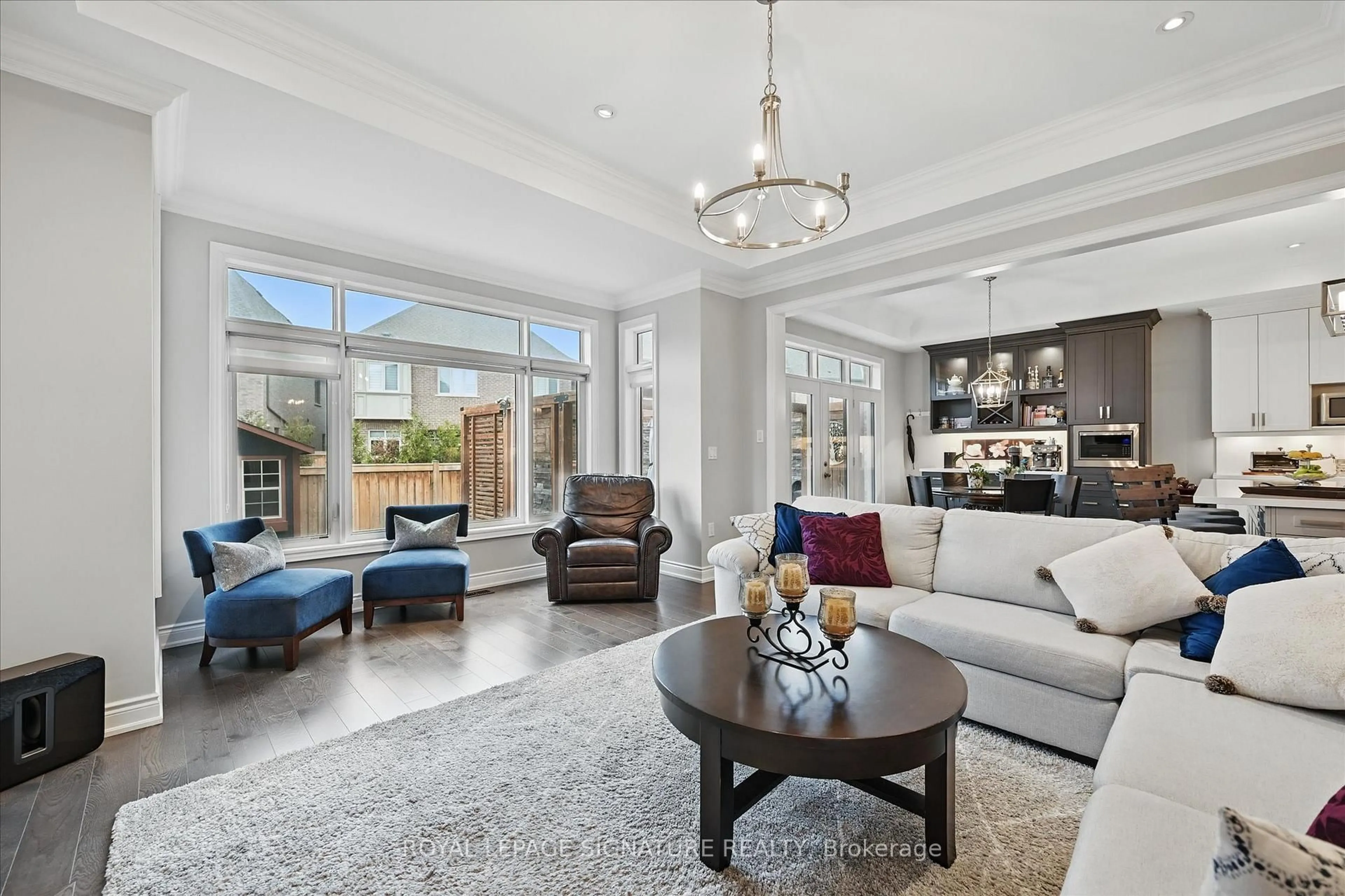 Living room with furniture, ceramic/tile floor for 3180 Post Rd, Oakville Ontario L6H 0V4