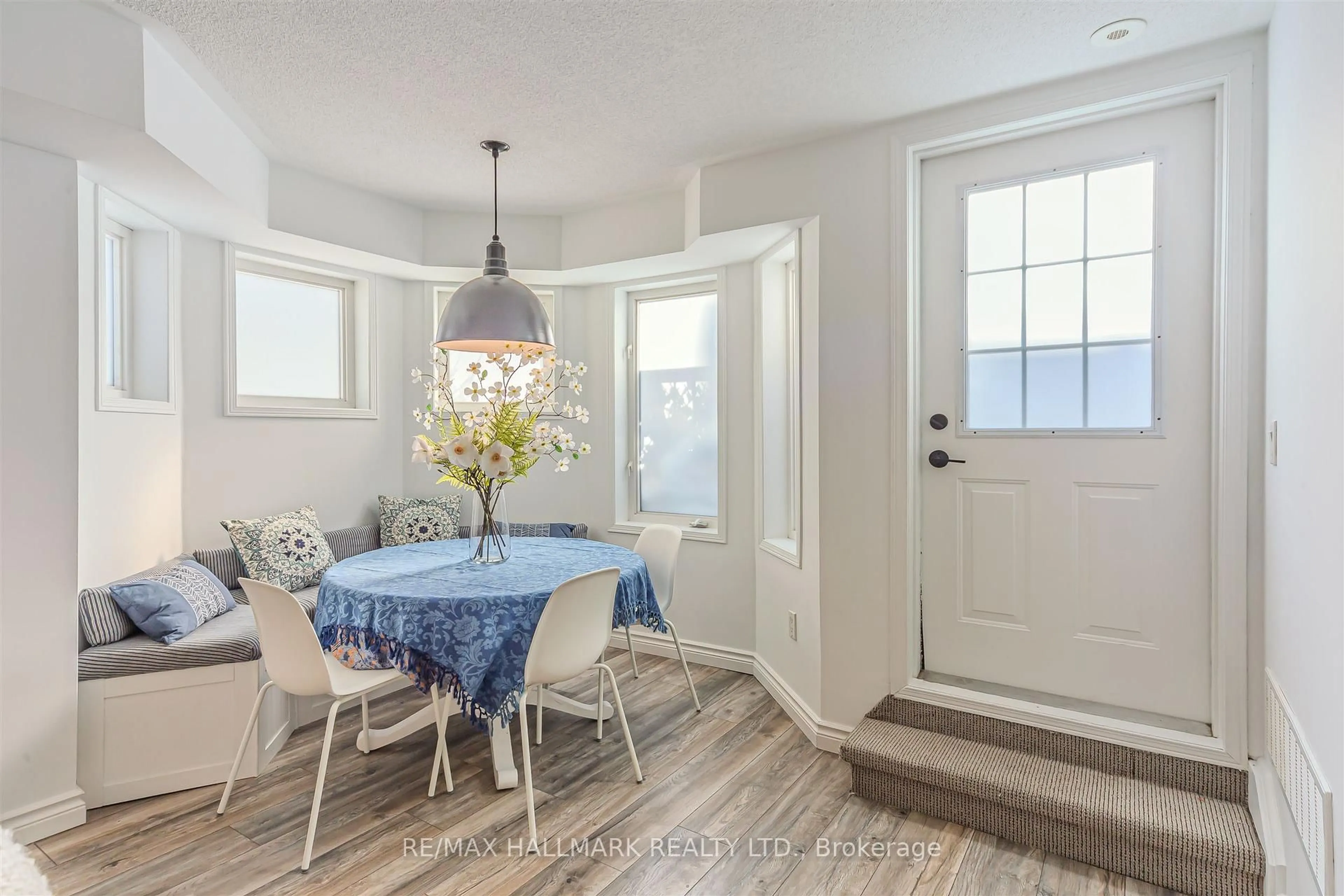 Dining room, unknown for 10 Turntable Cres #101, Toronto Ontario M6H 4K9