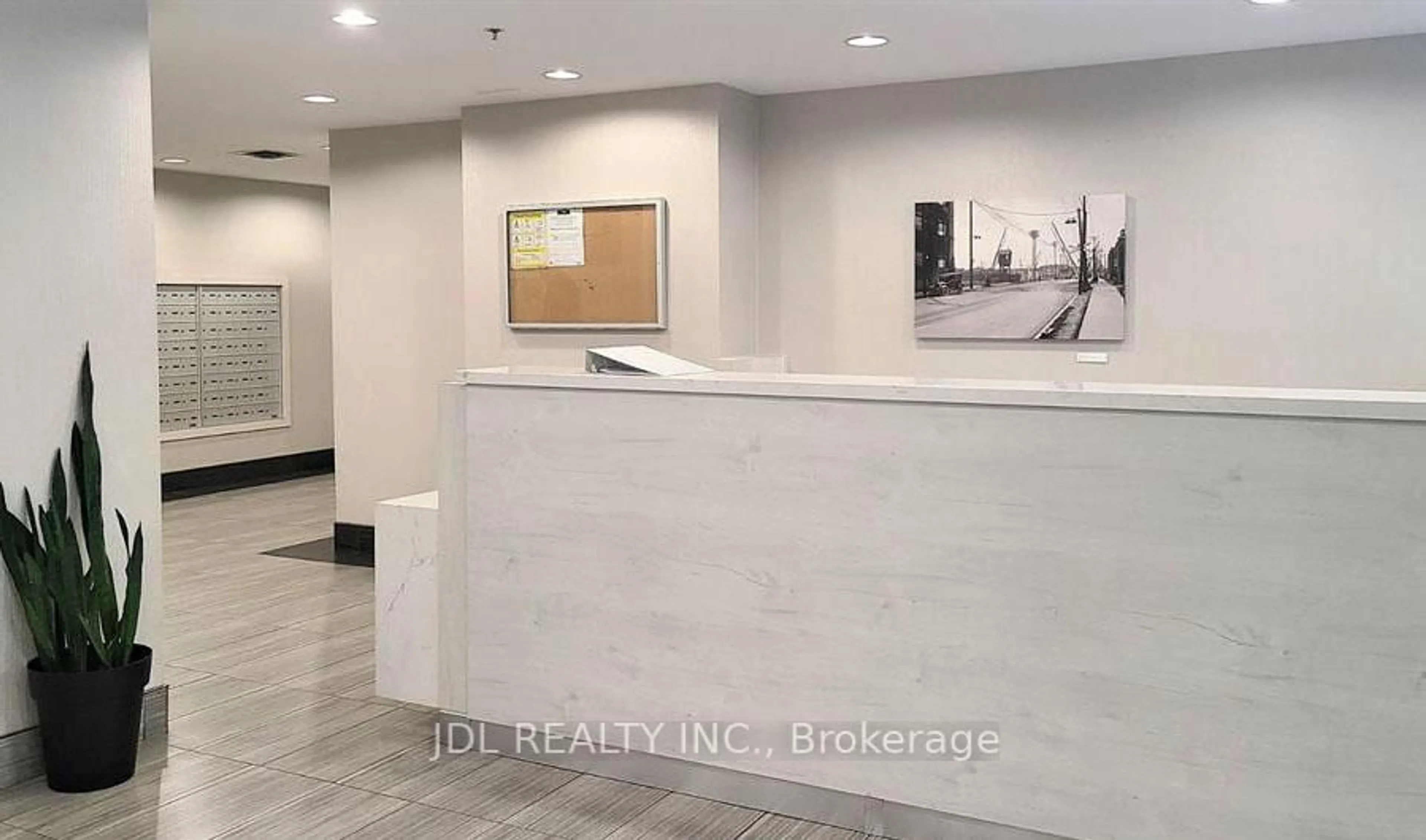Lobby for 1420 Dupont St #807, Toronto Ontario M6H 0C2