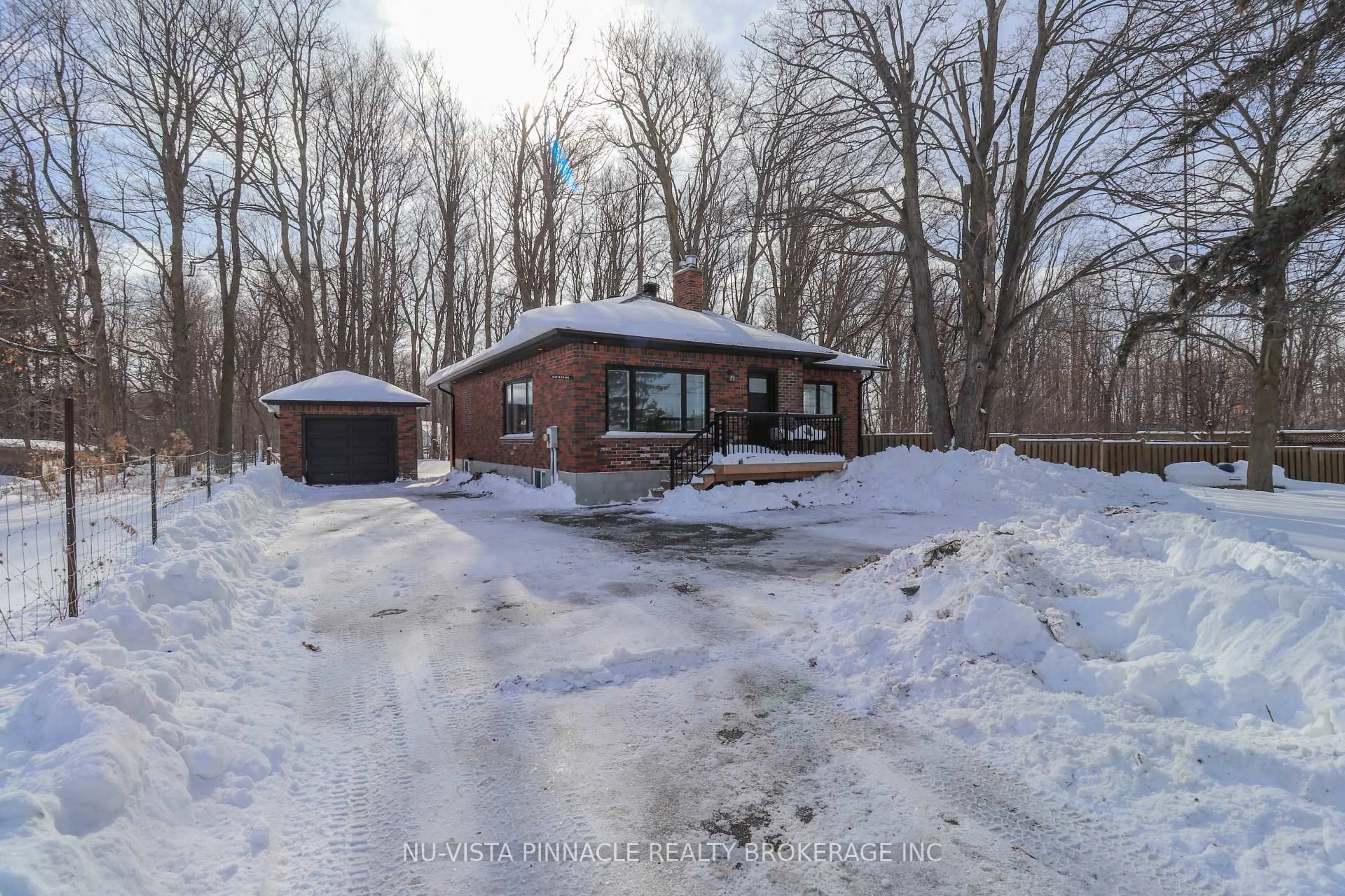 A pic from outside/outdoor area/front of a property/back of a property/a pic from drone, unknown for 7142 HIGHWAY 7, Halton Hills Ontario L7J 2L9