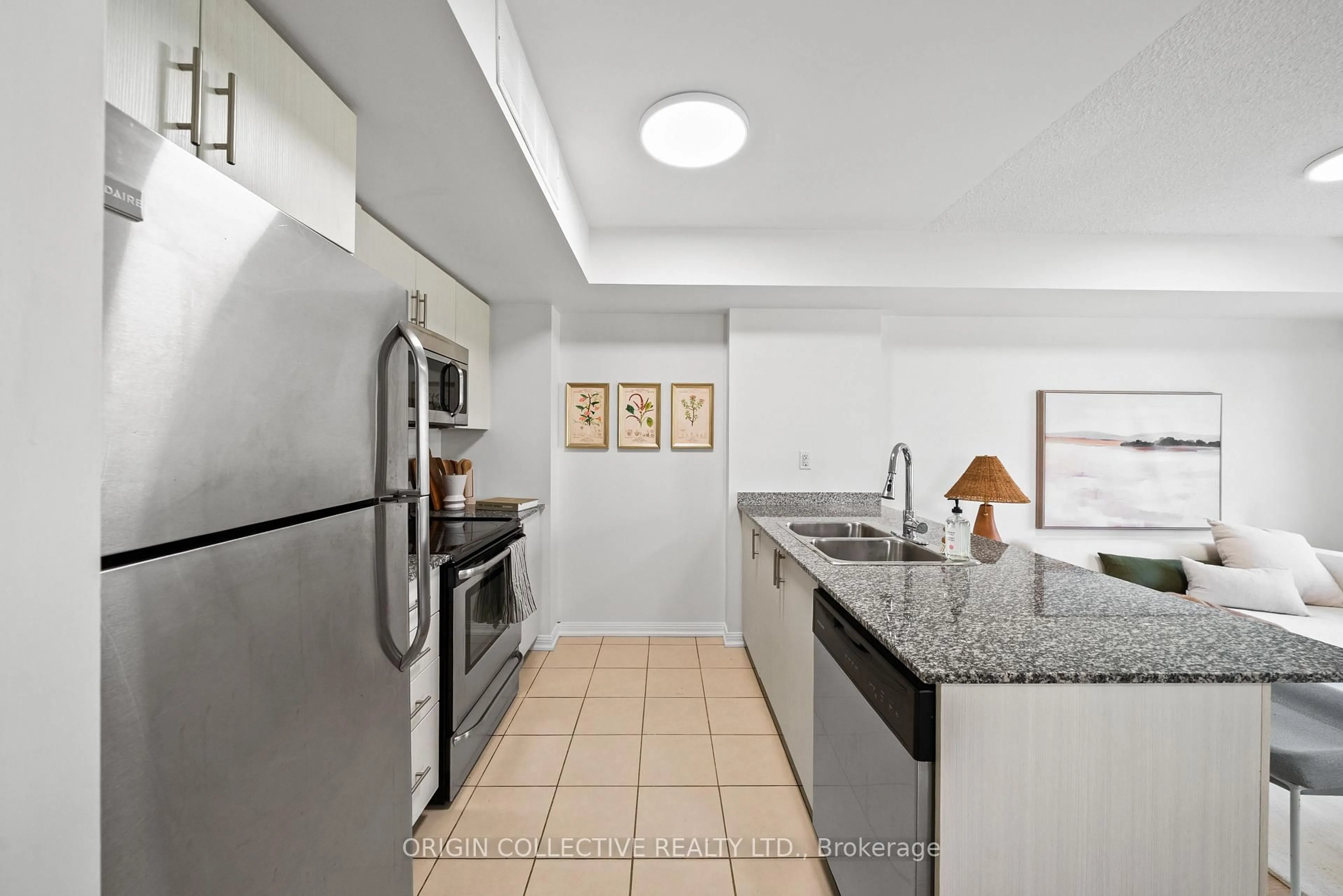 Standard kitchen, ceramic/tile floor for 11 Foundry Ave #229, Toronto Ontario M6H 0B7