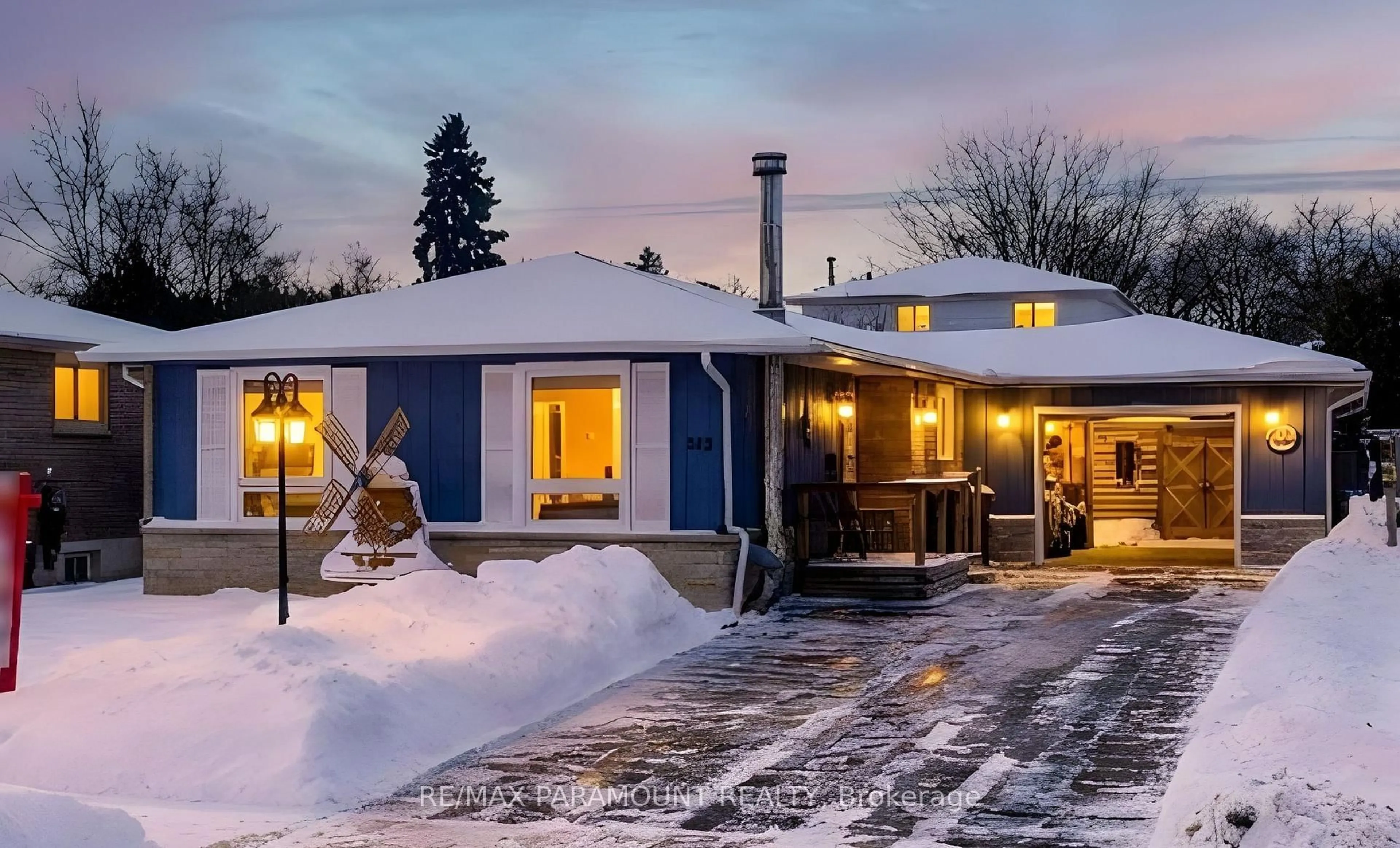 Patio, street for 202 ARCHDEKIN Dr, Brampton Ontario L6V 1Z1