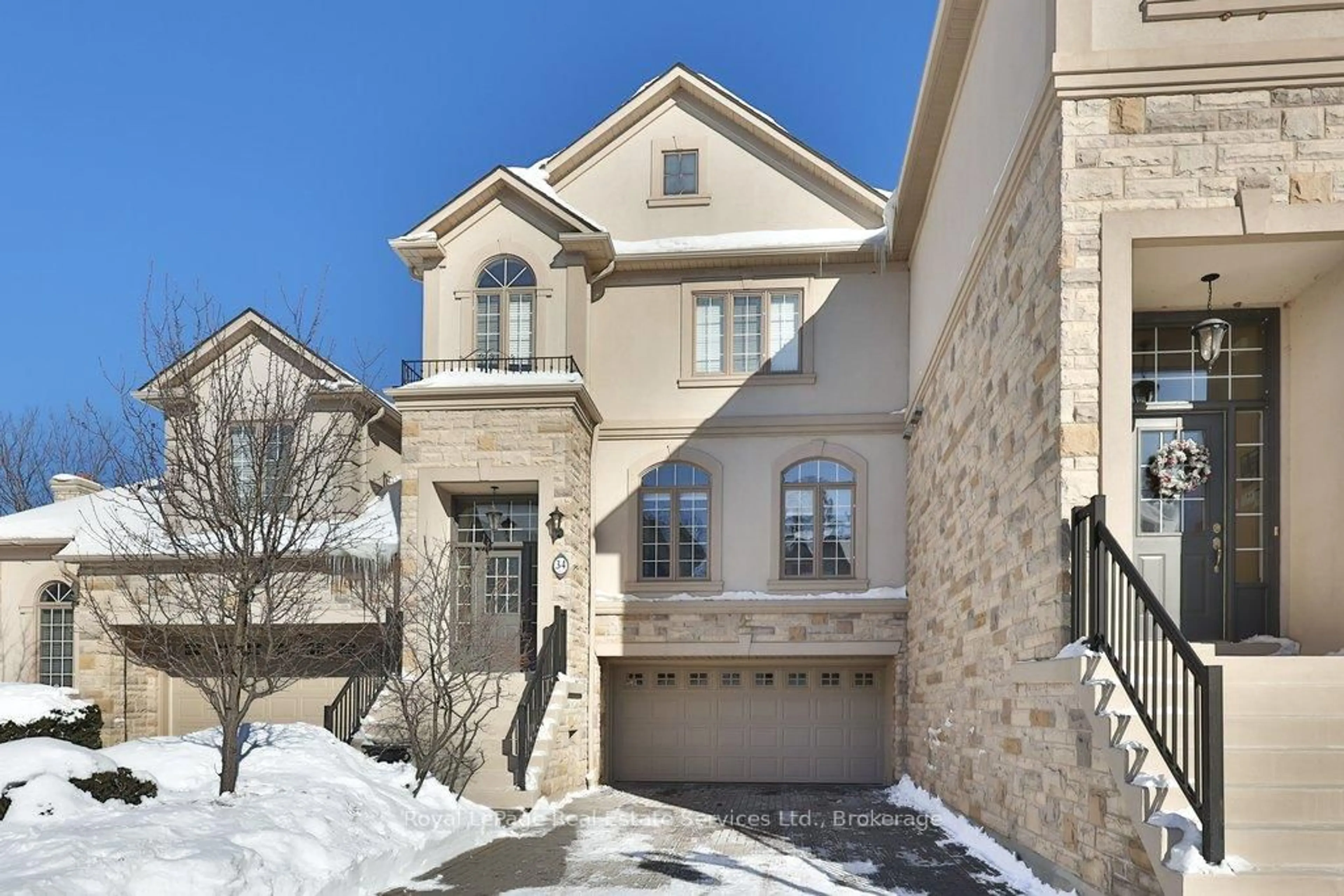 Home with brick exterior material, street for 2400 Neyagawa Blvd #34, Oakville Ontario L6H 7P5