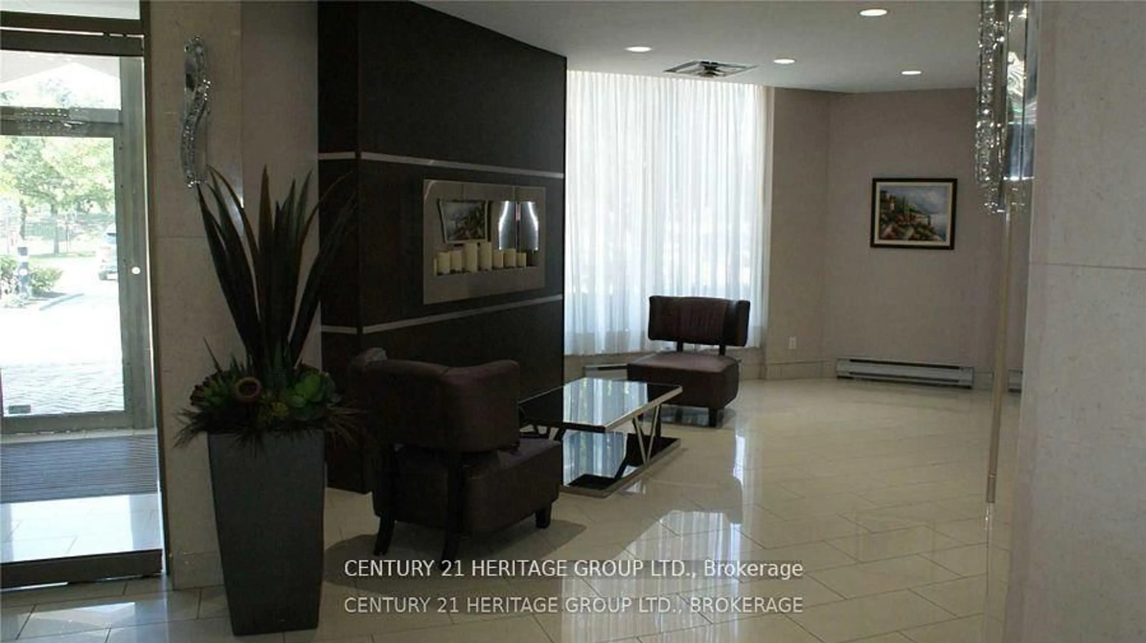 Lobby for 1500 Grazia Crt #801, Mississauga Ontario L4W 4Z9