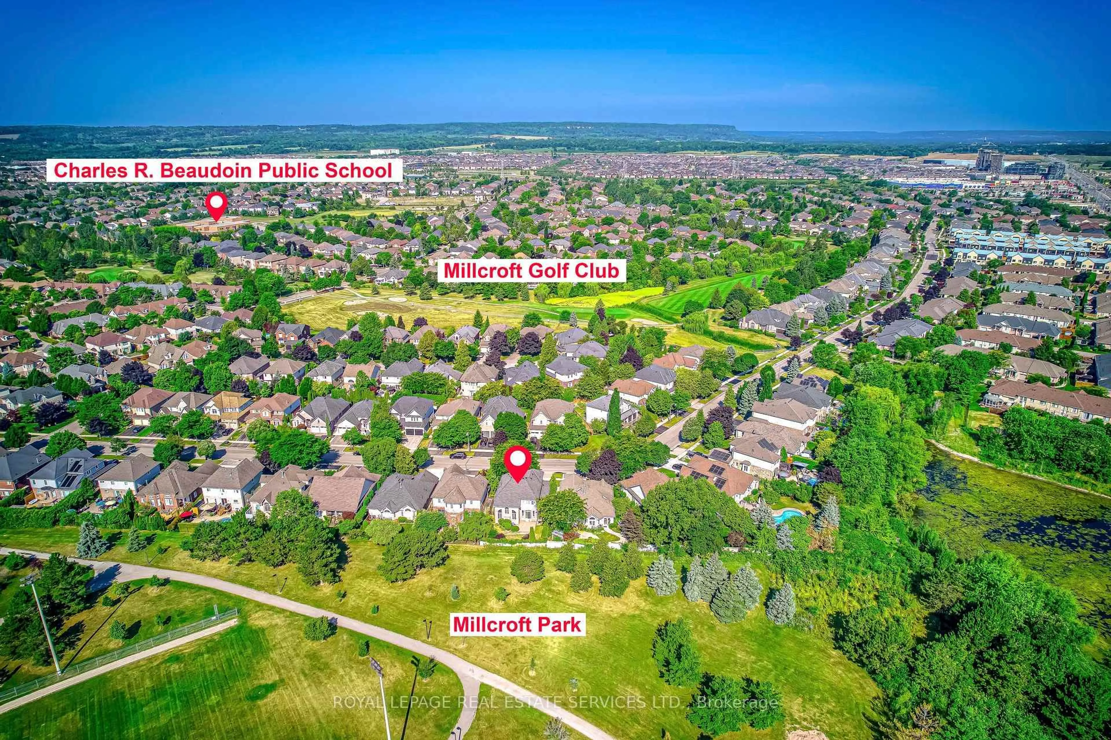 A pic from outside/outdoor area/front of a property/back of a property/a pic from drone, street for 2191 Turnberry Rd, Burlington Ontario L7M 4P9