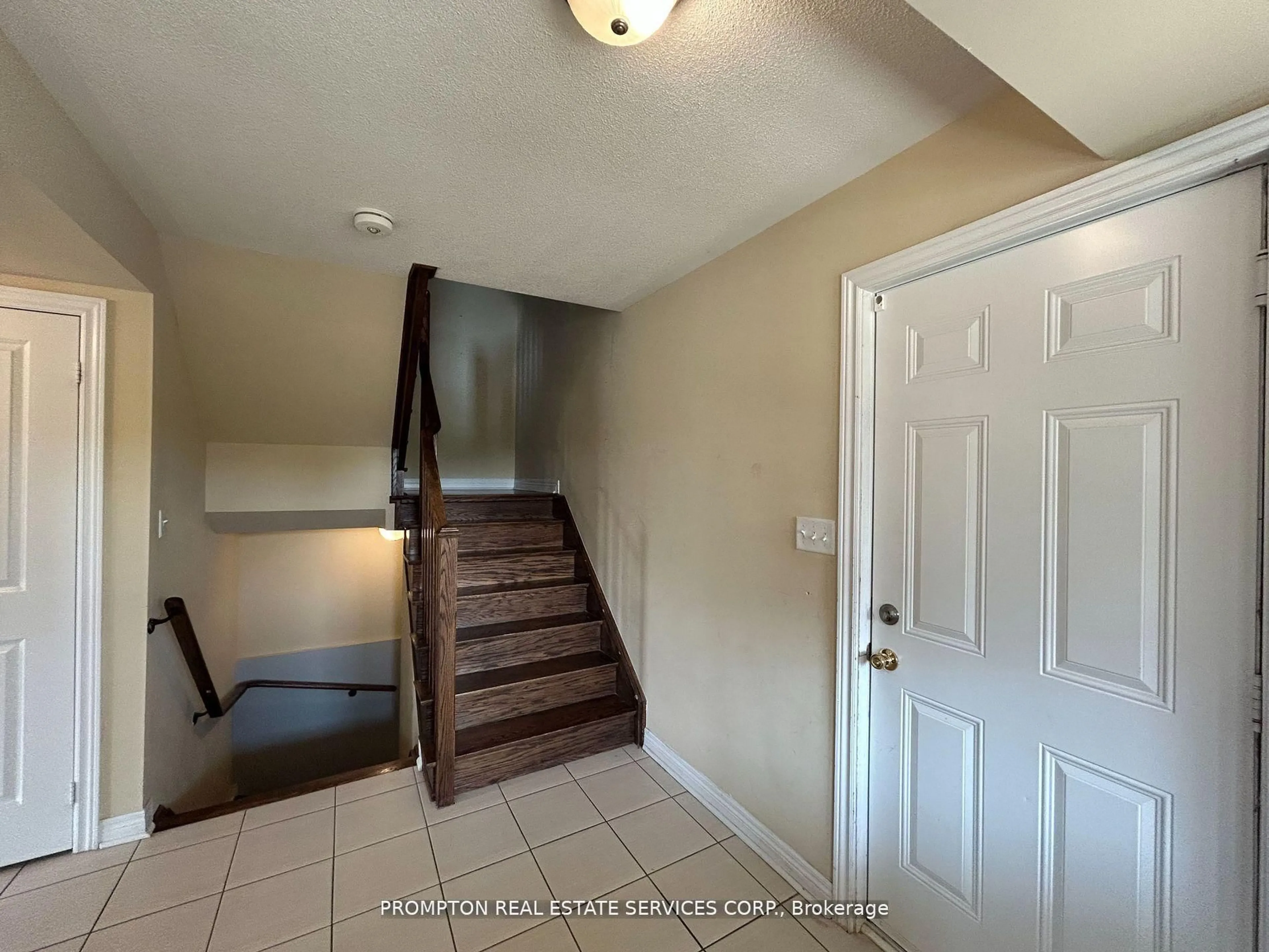 Unknown for 1 Fresnel Rd, Brampton Ontario L7A 4Z2