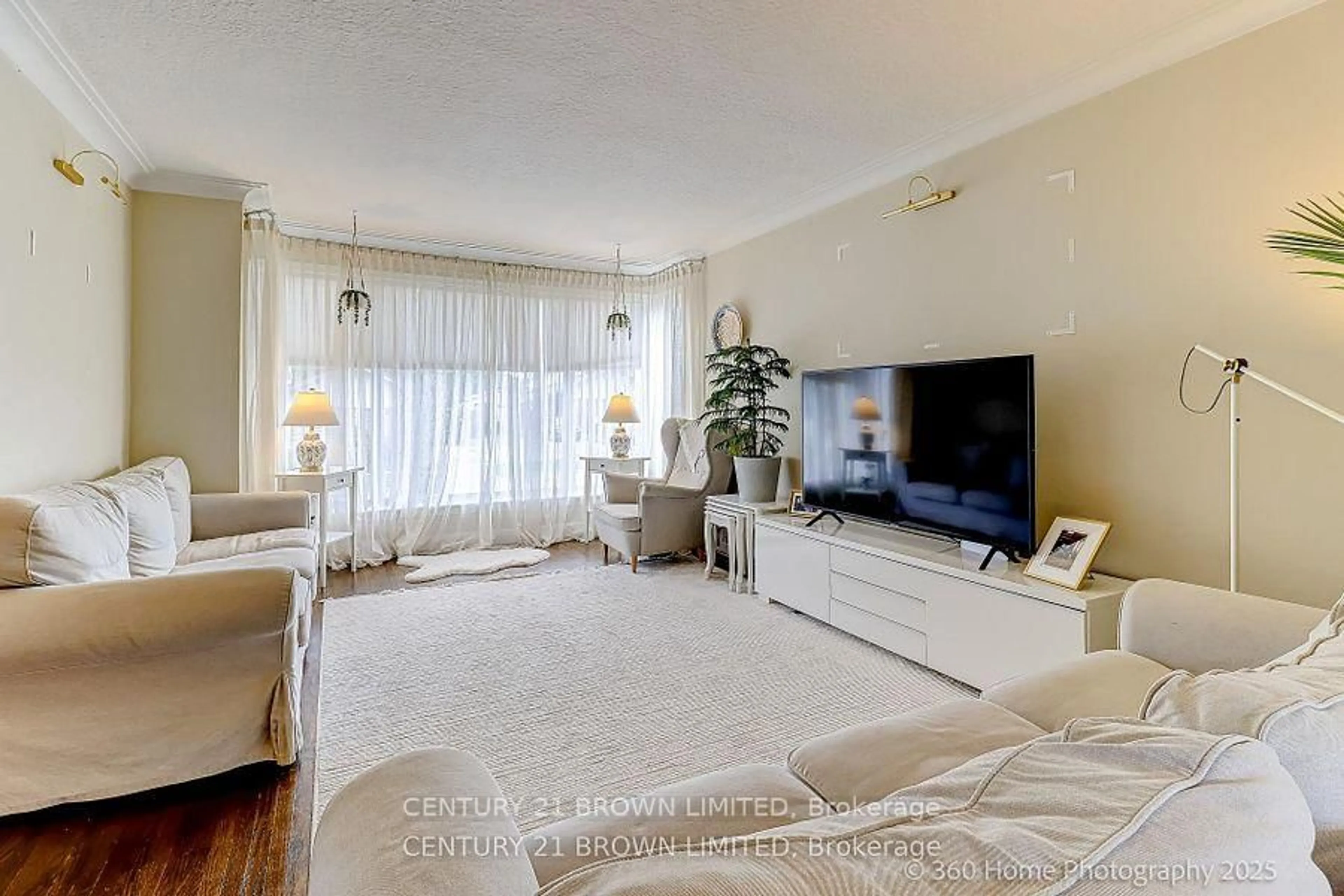 Living room with furniture, unknown for 6 Hardisty Dr, Toronto Ontario M9W 2N1