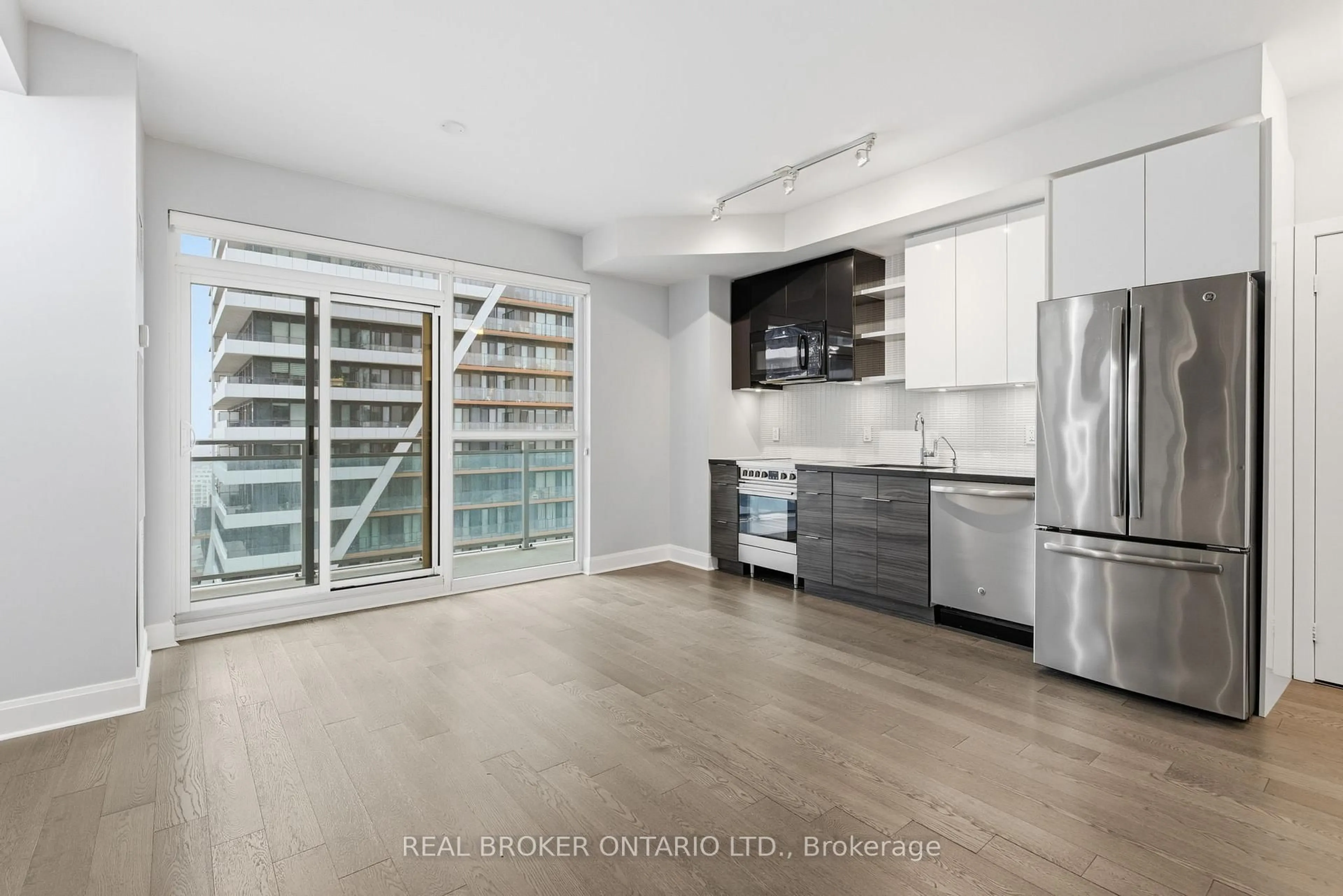 Open concept kitchen, unknown for 33 Shore Breeze Dr #1801, Toronto Ontario M8V 0G1