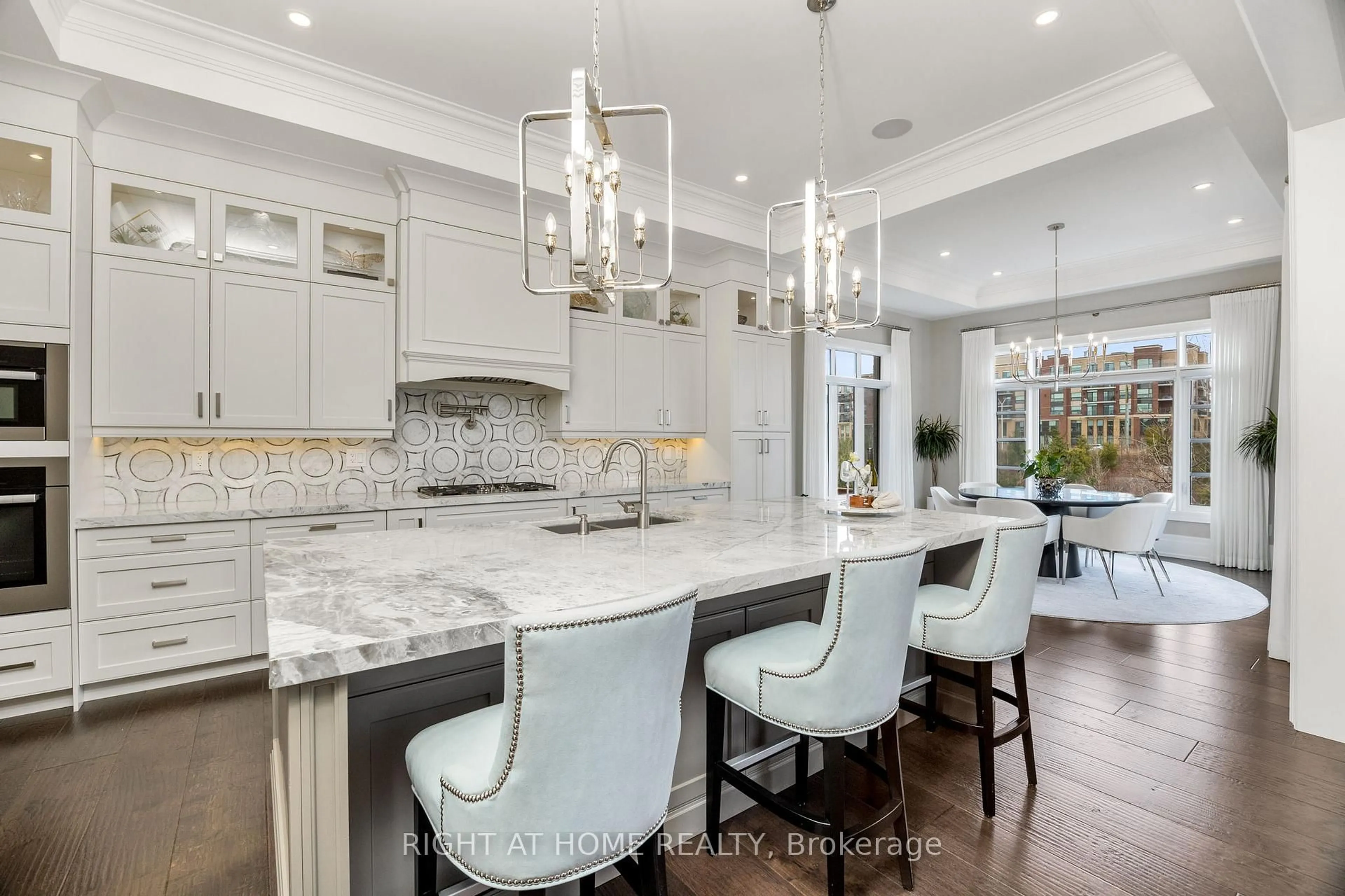 Open concept kitchen, ceramic/tile floor for 3124 Daniel Way, Oakville Ontario L6H 0V1