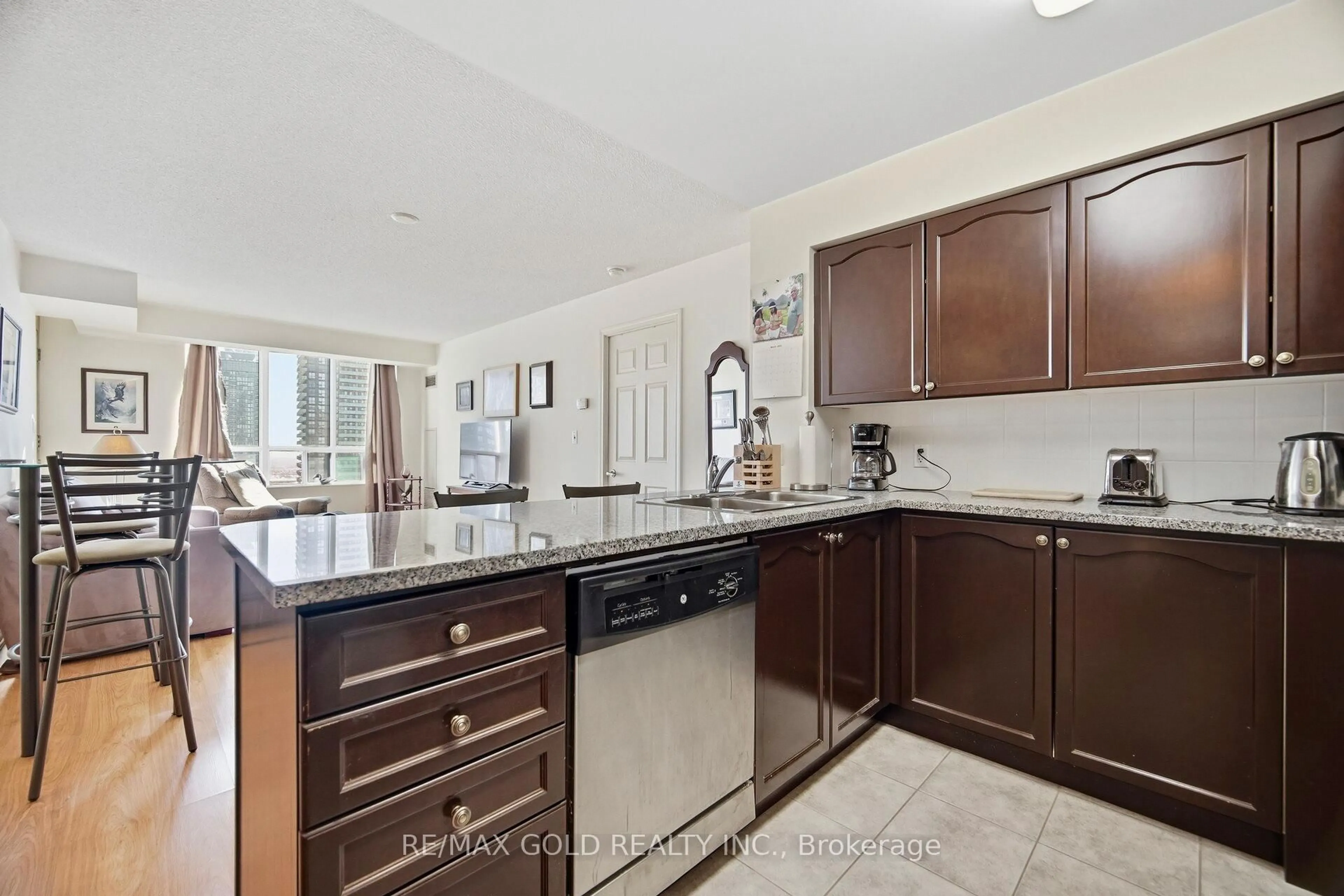 Open concept kitchen, ceramic/tile floor for 335 Rathburn Rd #2508, Mississauga Ontario L5B 0C8