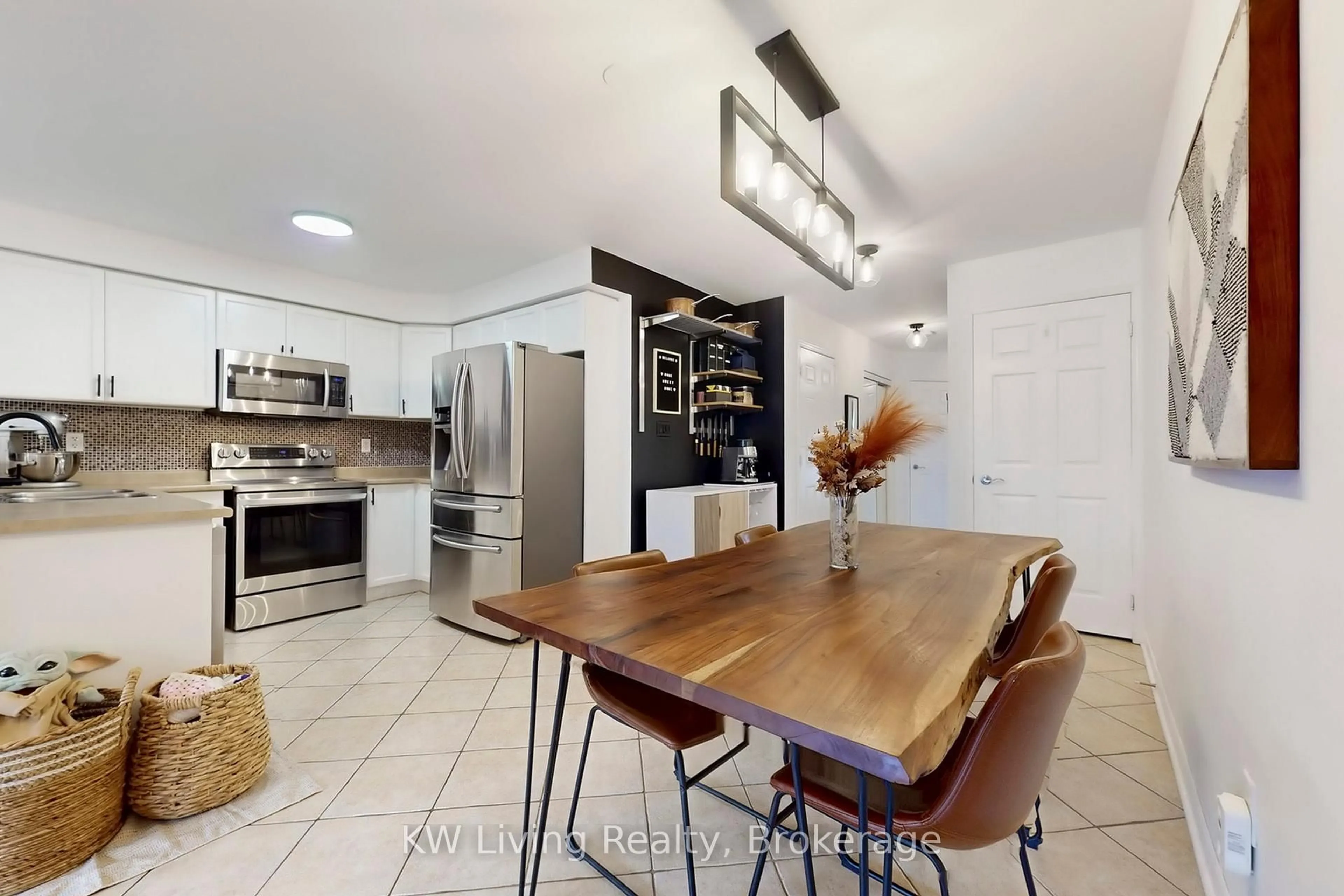 Open concept kitchen, ceramic/tile floor for 759 Gleeson Rd, Milton Ontario L9T 0C1