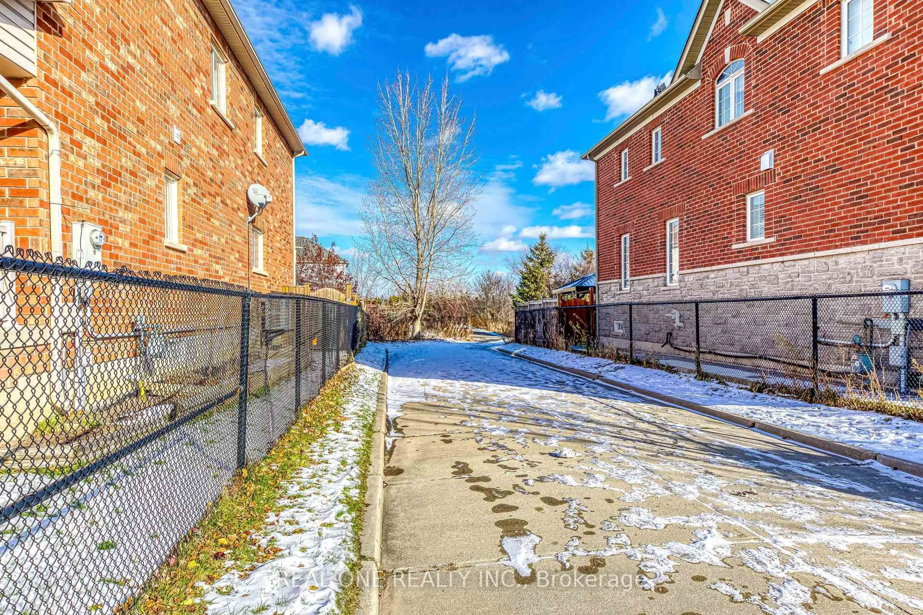 Unknown for 1126 Tupper Dr, Milton Ontario L9T 0A9