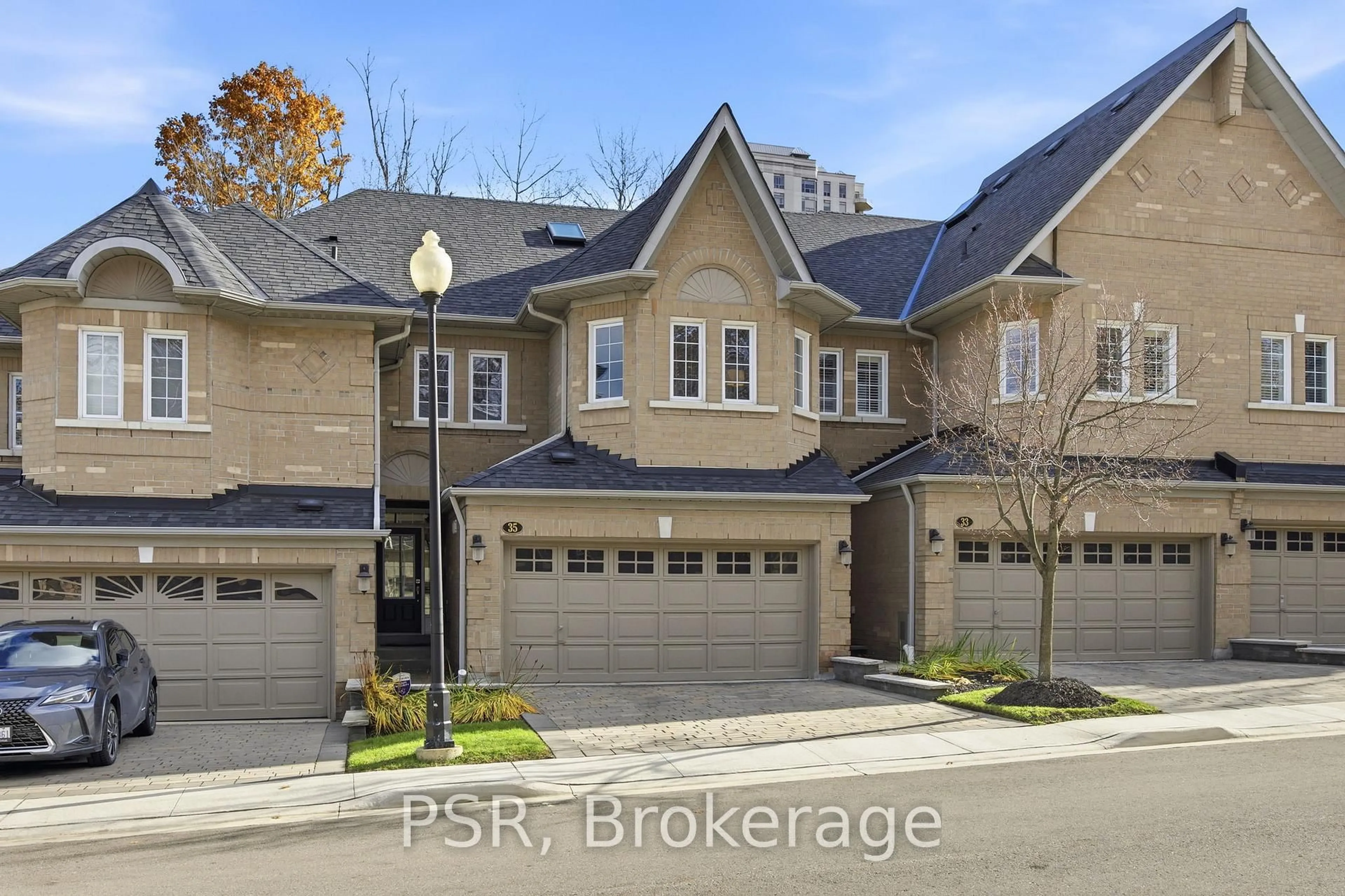 Home with brick exterior material, street for 2000 The Collegeway #35, Mississauga Ontario L5L 5Y9