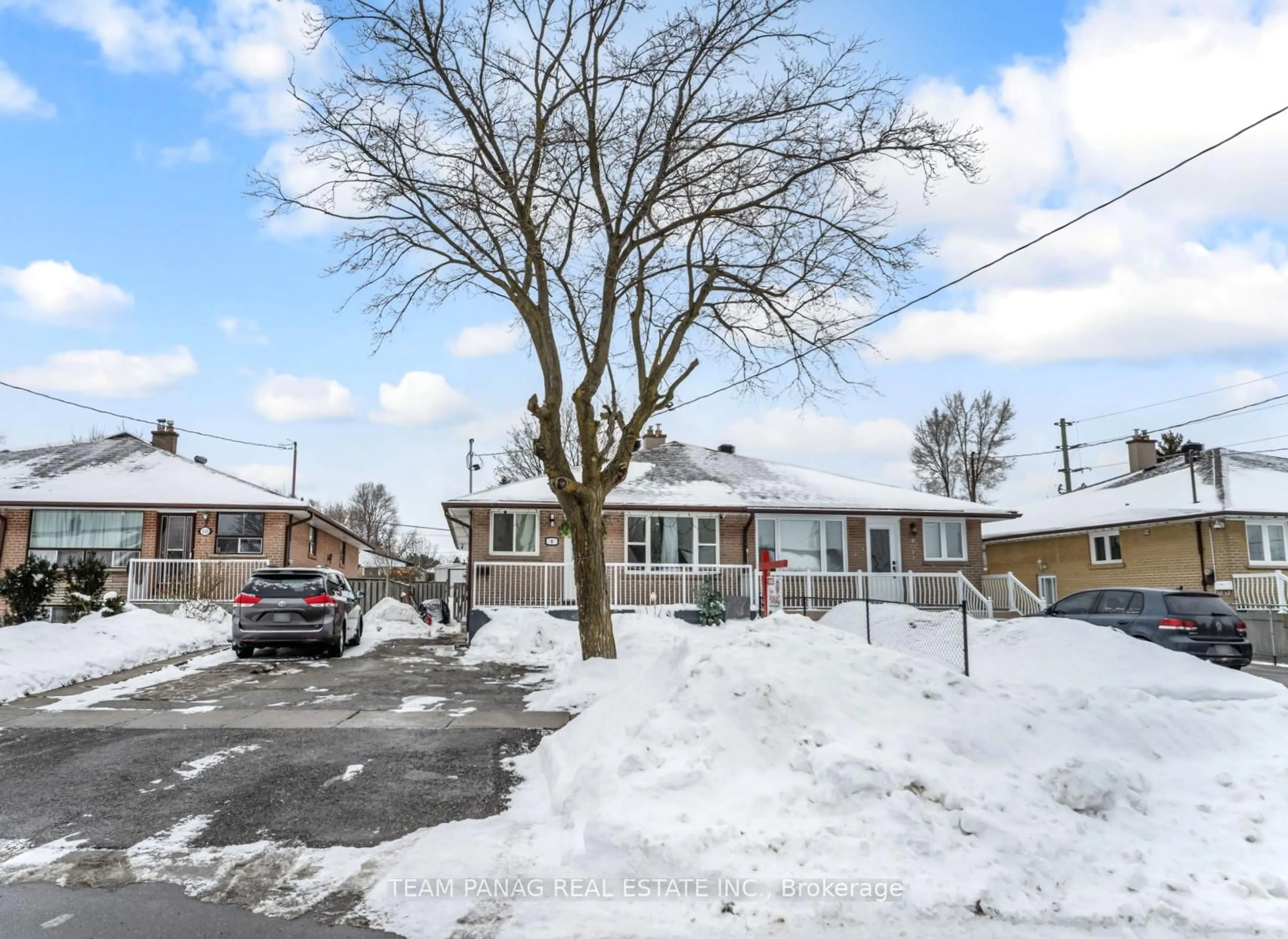 Unknown for 8 Benton St, Brampton Ontario L6W 3B9