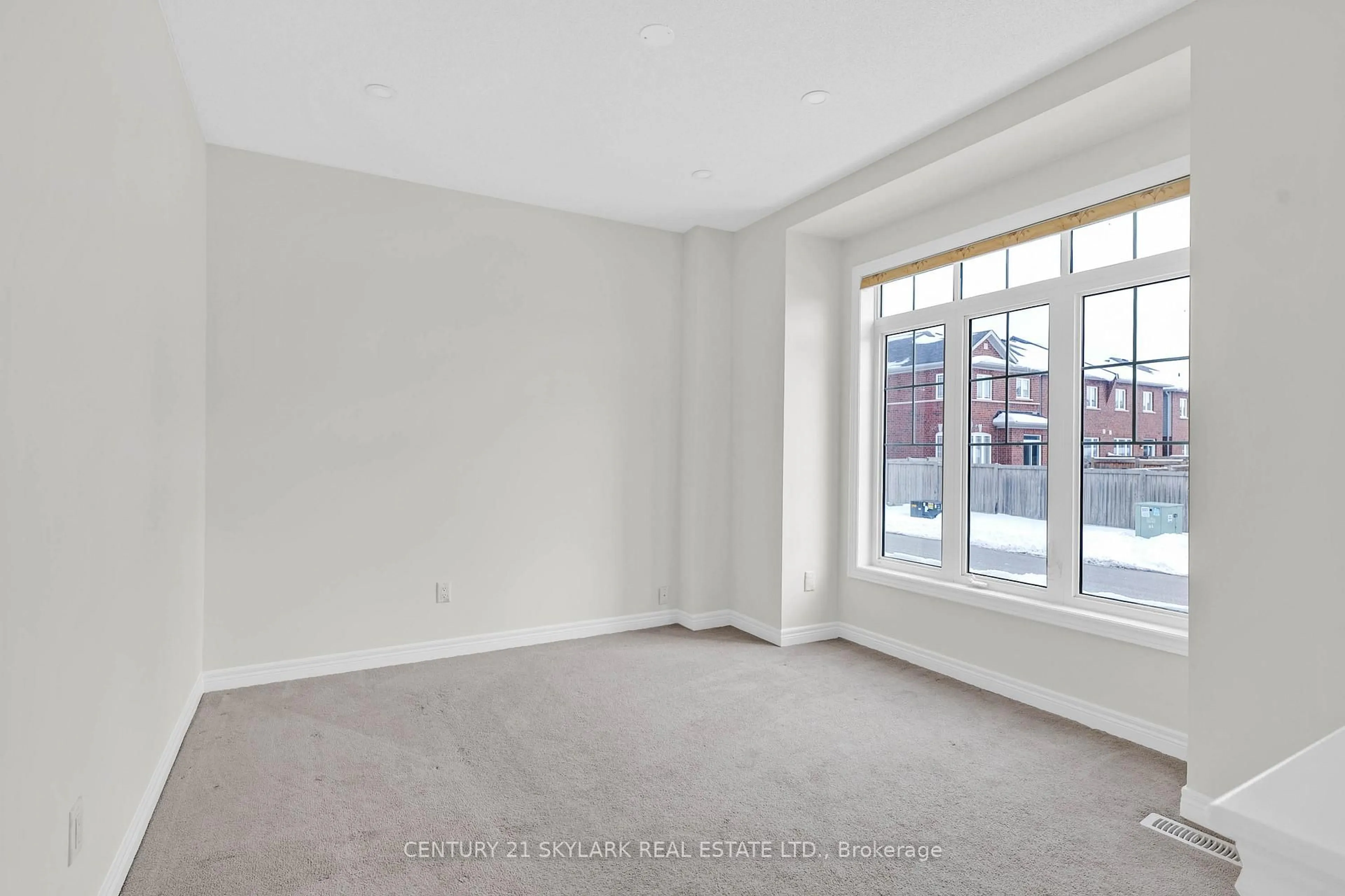 A pic of a room for 4 Primo Rd, Brampton Ontario L7A 3Y1