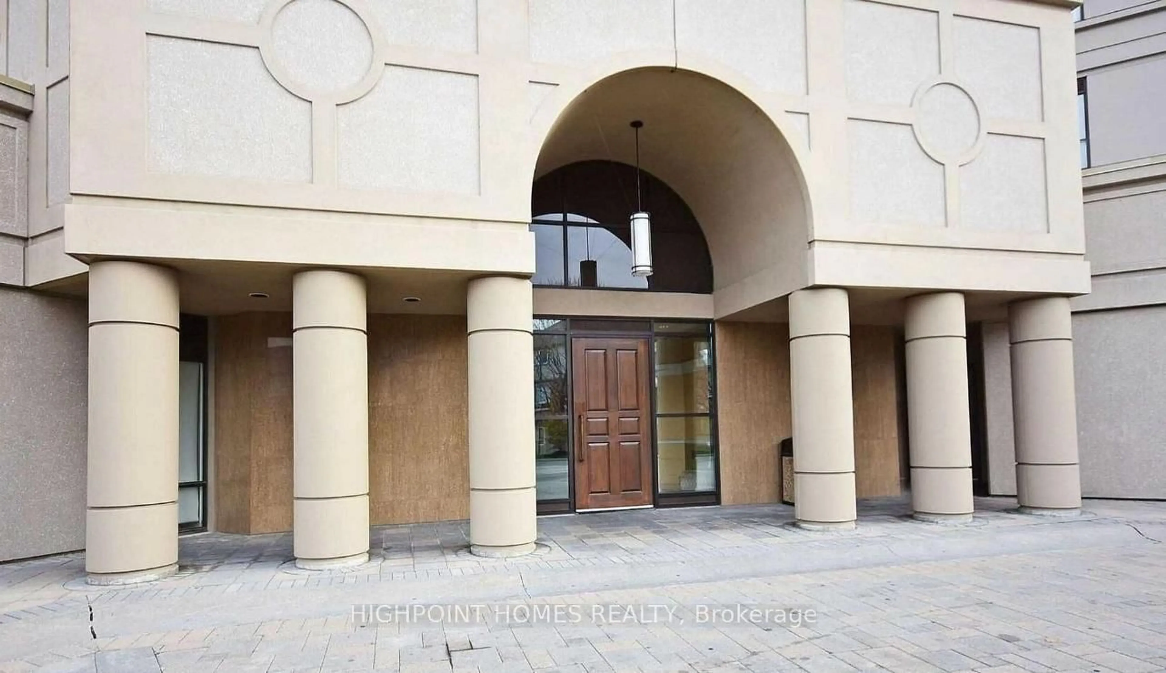 Indoor foyer for 220 Forum Dr #103, Mississauga Ontario L4Z 4K1