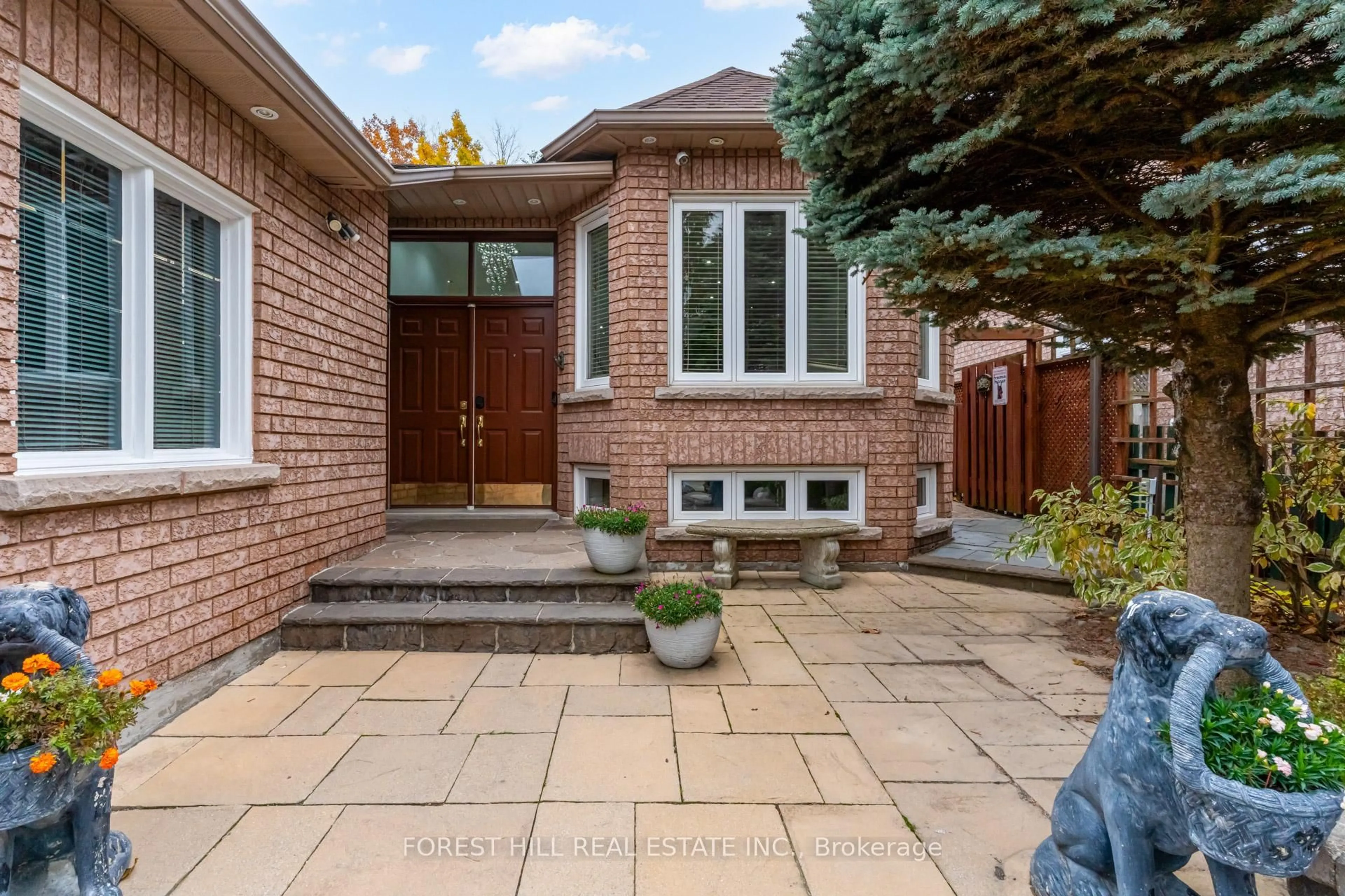 Home with brick exterior material, street for 5309 Mcfarren Blvd, Mississauga Ontario L5M 6C2