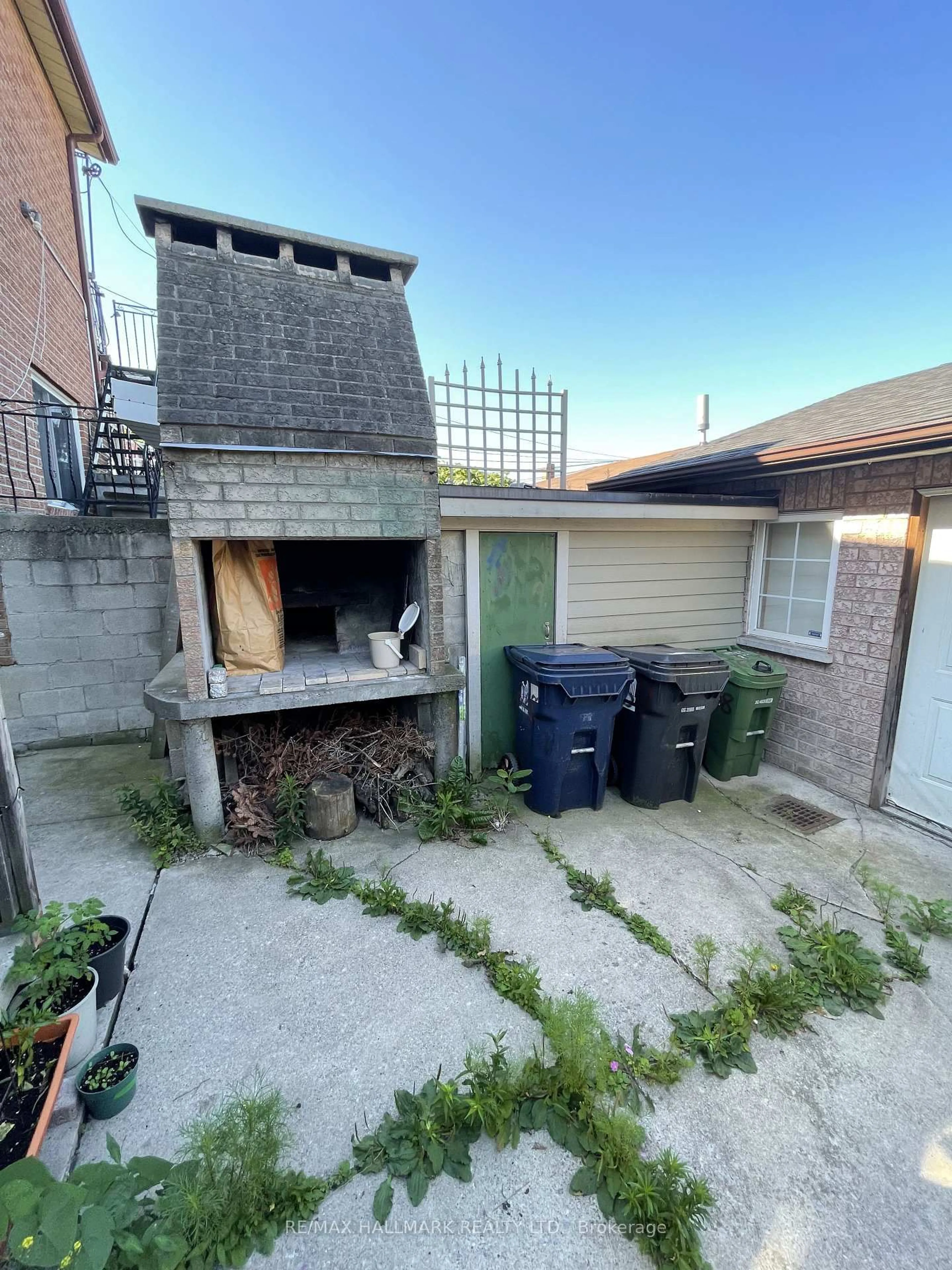 Unknown for 268 Symington Ave, Toronto Ontario M6P 3W8