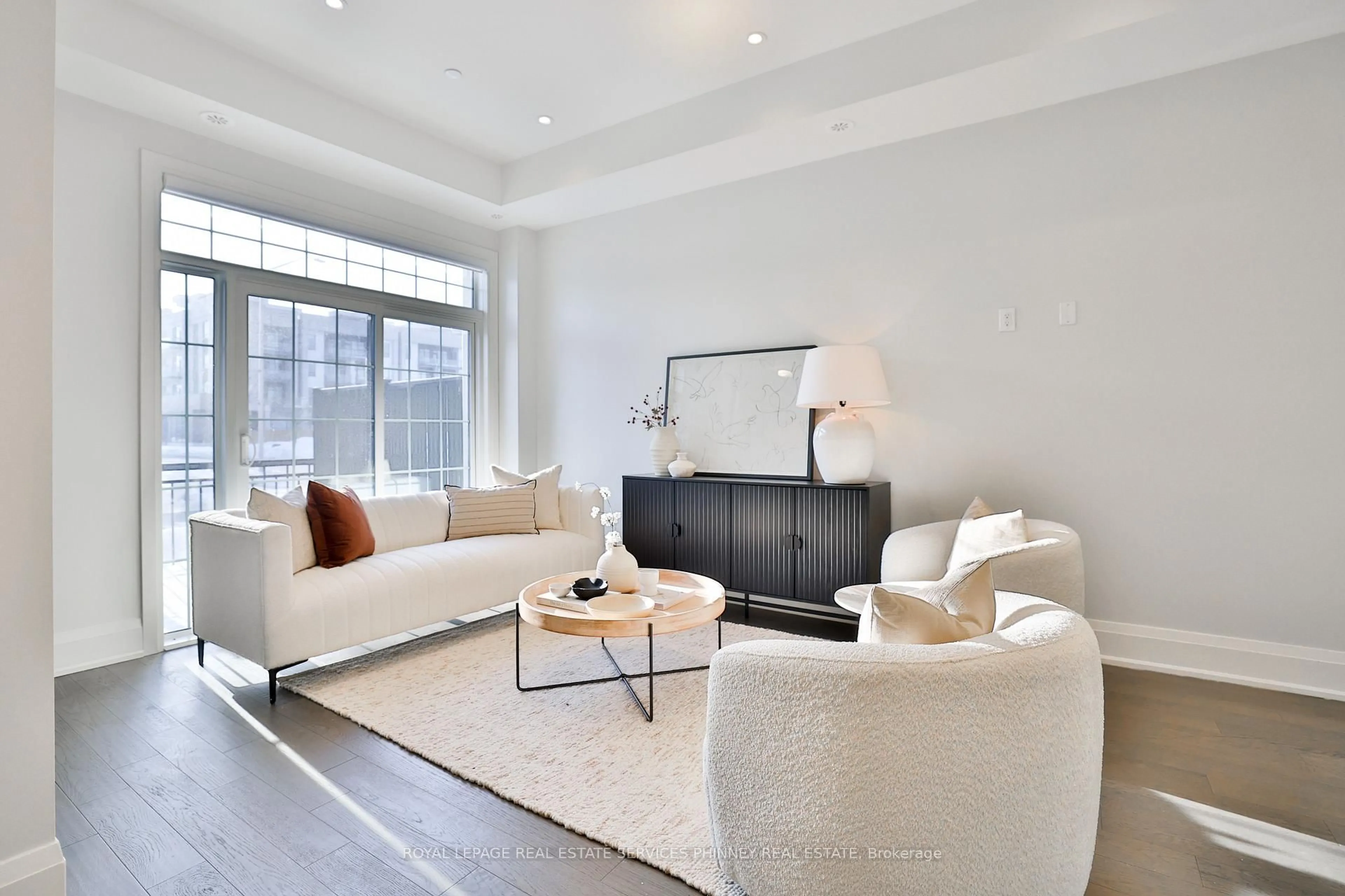 Living room with furniture, unknown for 95 Brookfield Rd #10, Oakville Ontario L6K 2Y8