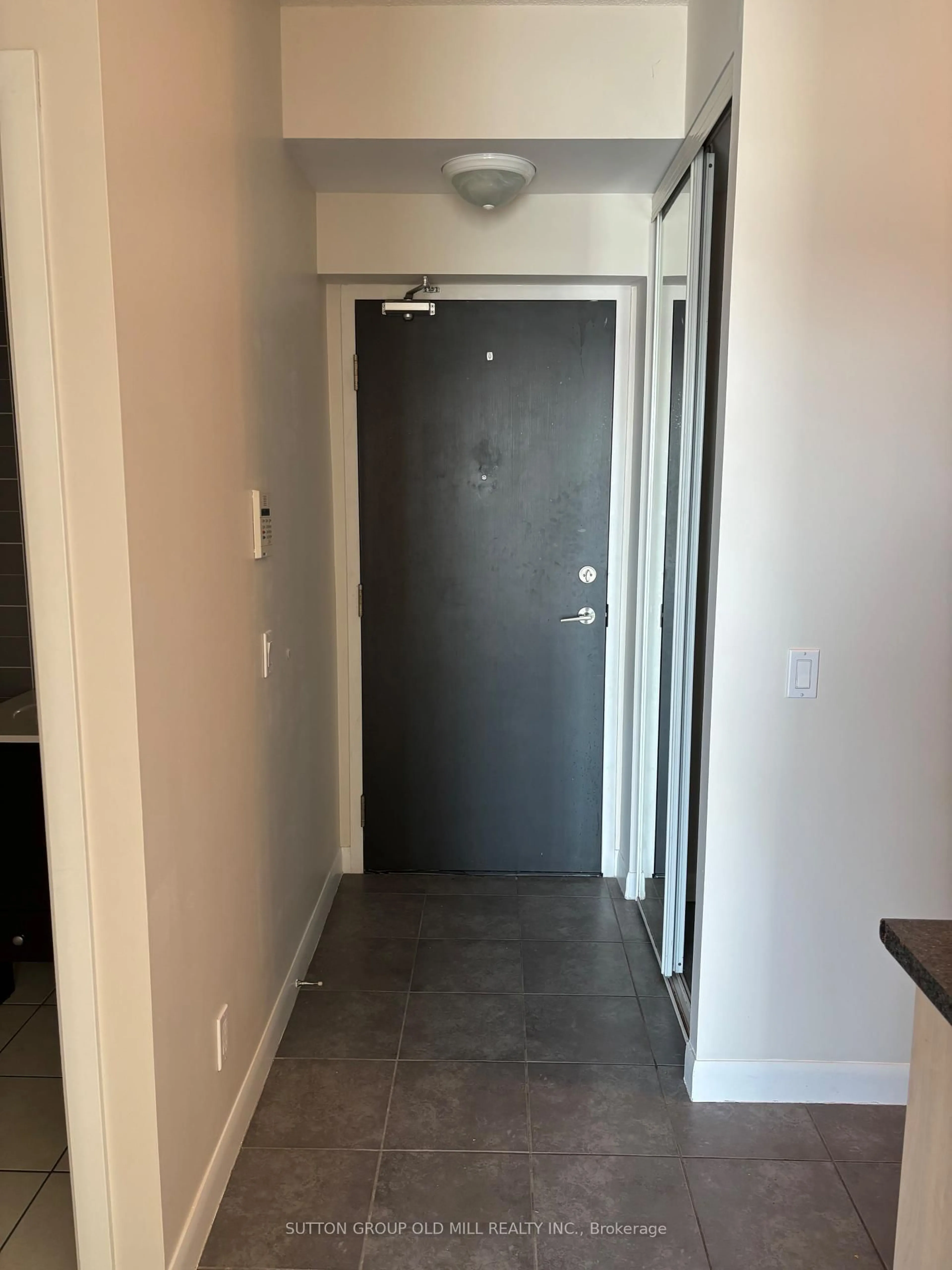 Unknown for 225 Sherway Gardens Rd #211, Toronto Ontario M9C 0A3