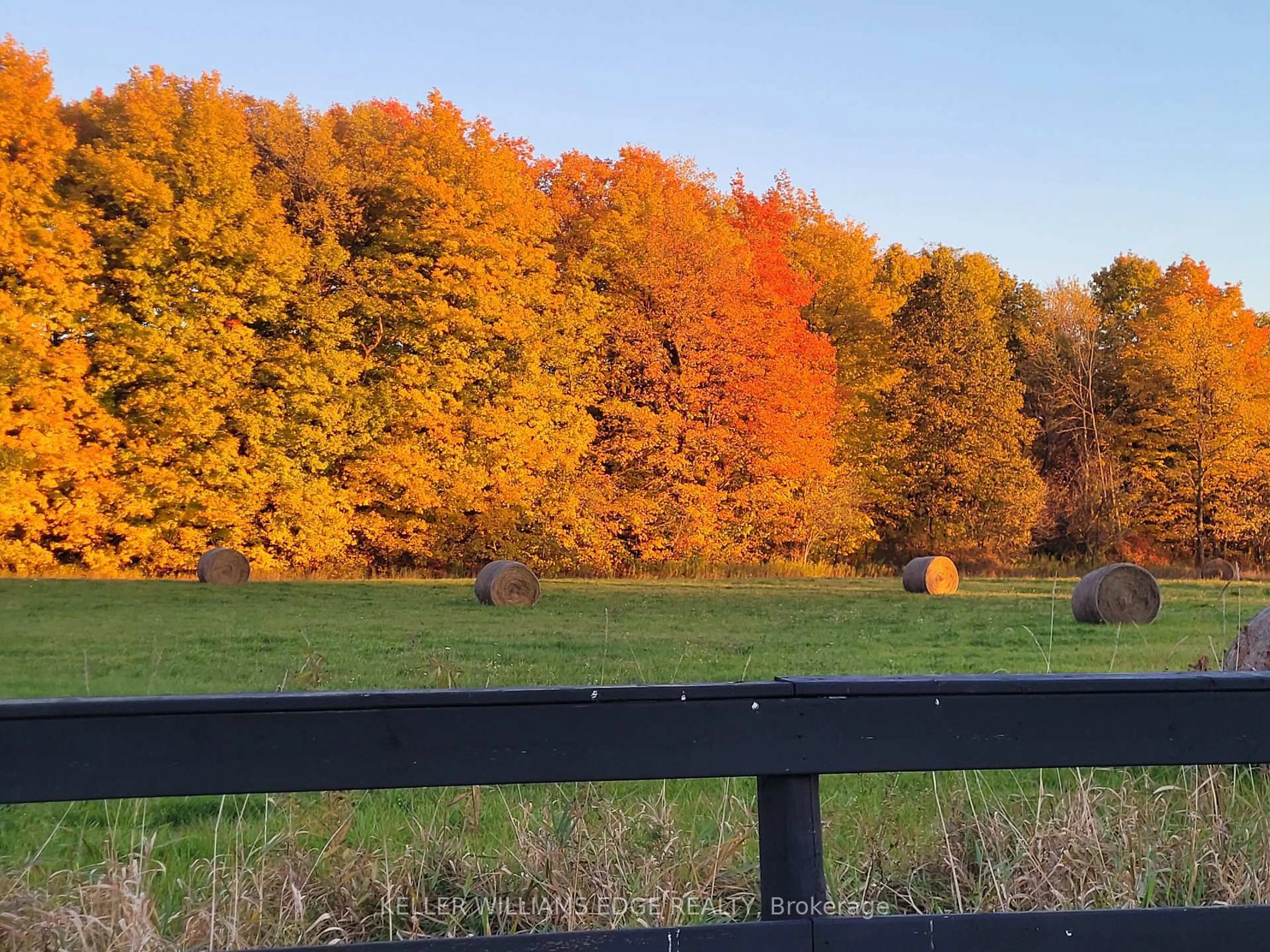 Blurry image for 2264 Britannia Rd, Burlington Ontario L7P 0G2